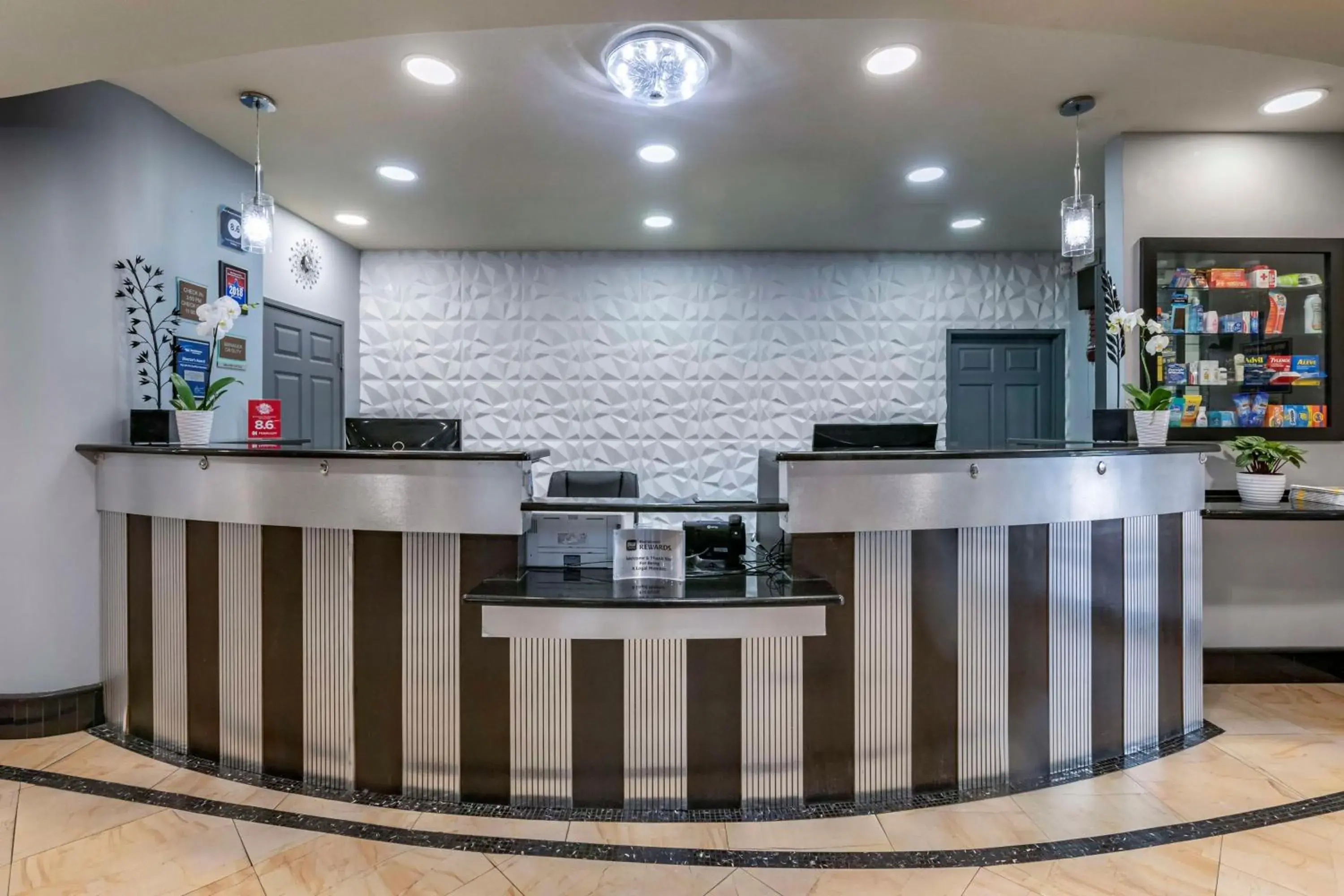 Lobby or reception in Best Western Plus Bradenton Gateway Hotel Lobby or reception in Best Western Plus Bradenton Gateway Hotel