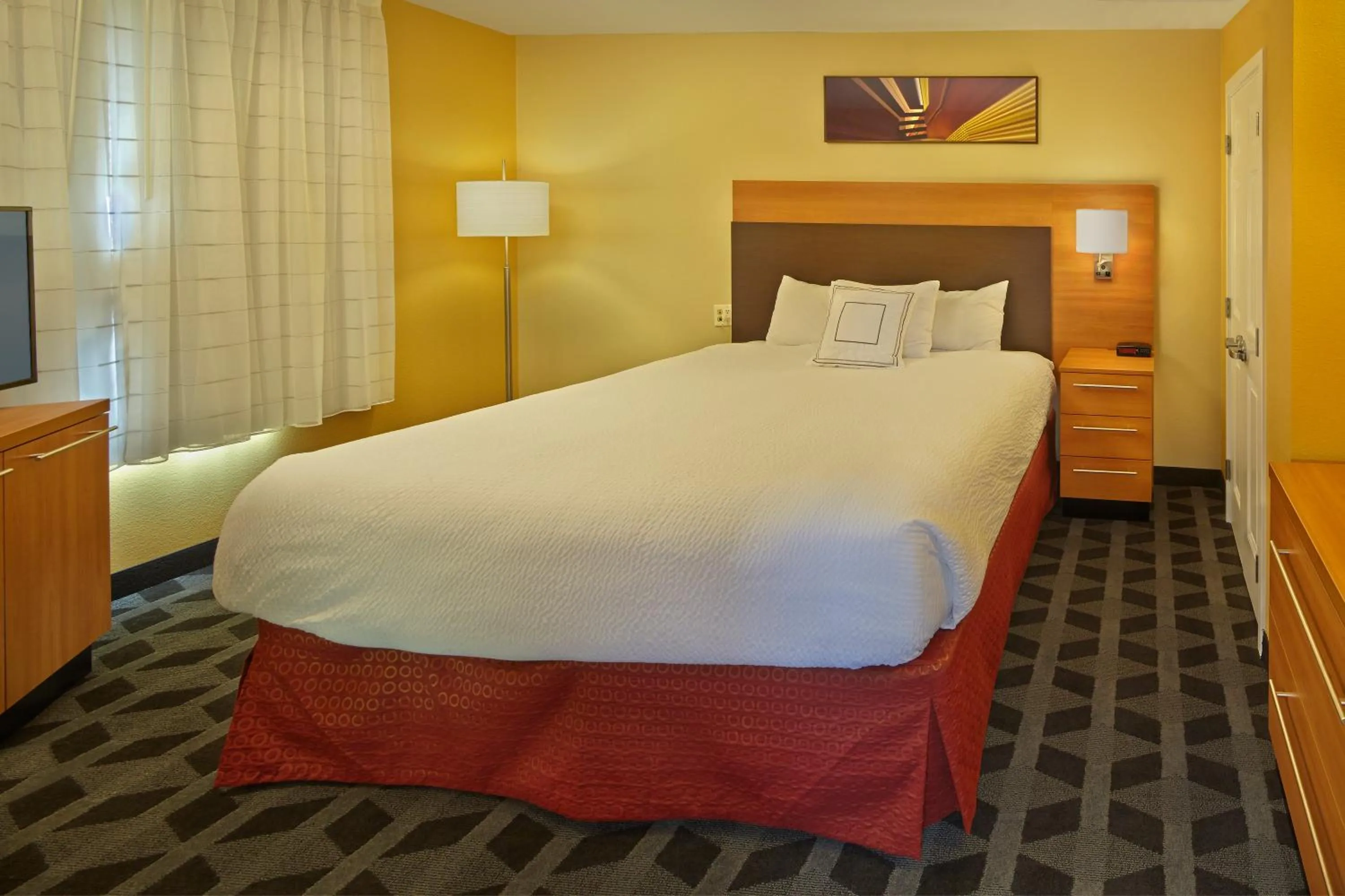 Kitchen or kitchenette, Bed in Residences at Tewksbury