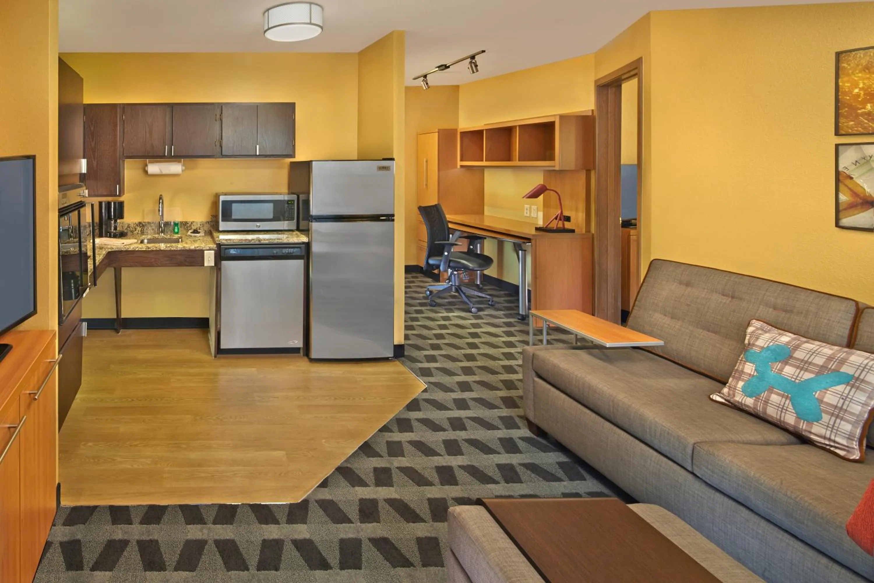 Kitchen or kitchenette in Residences at Tewksbury