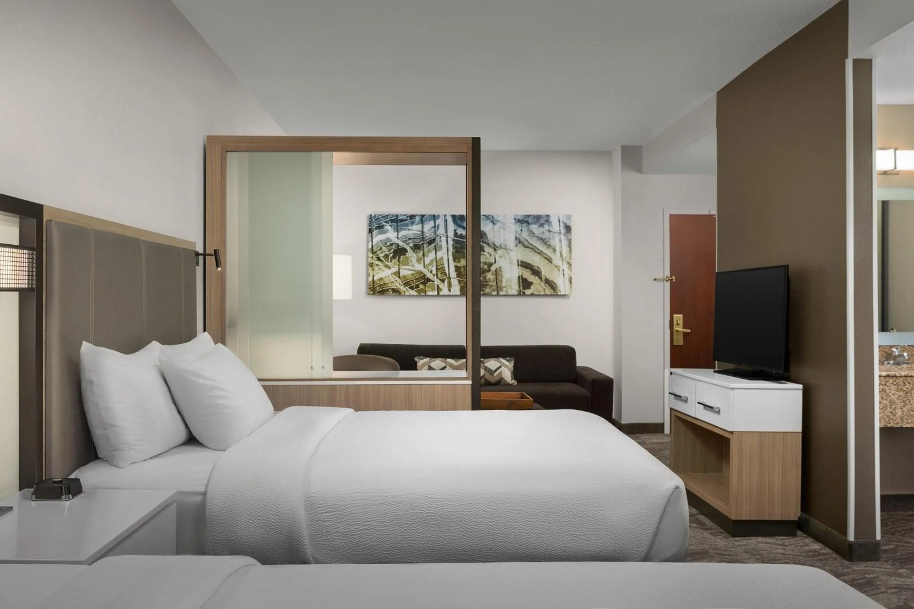 Bedroom, Bed in SpringHill Suites Boston Peabody