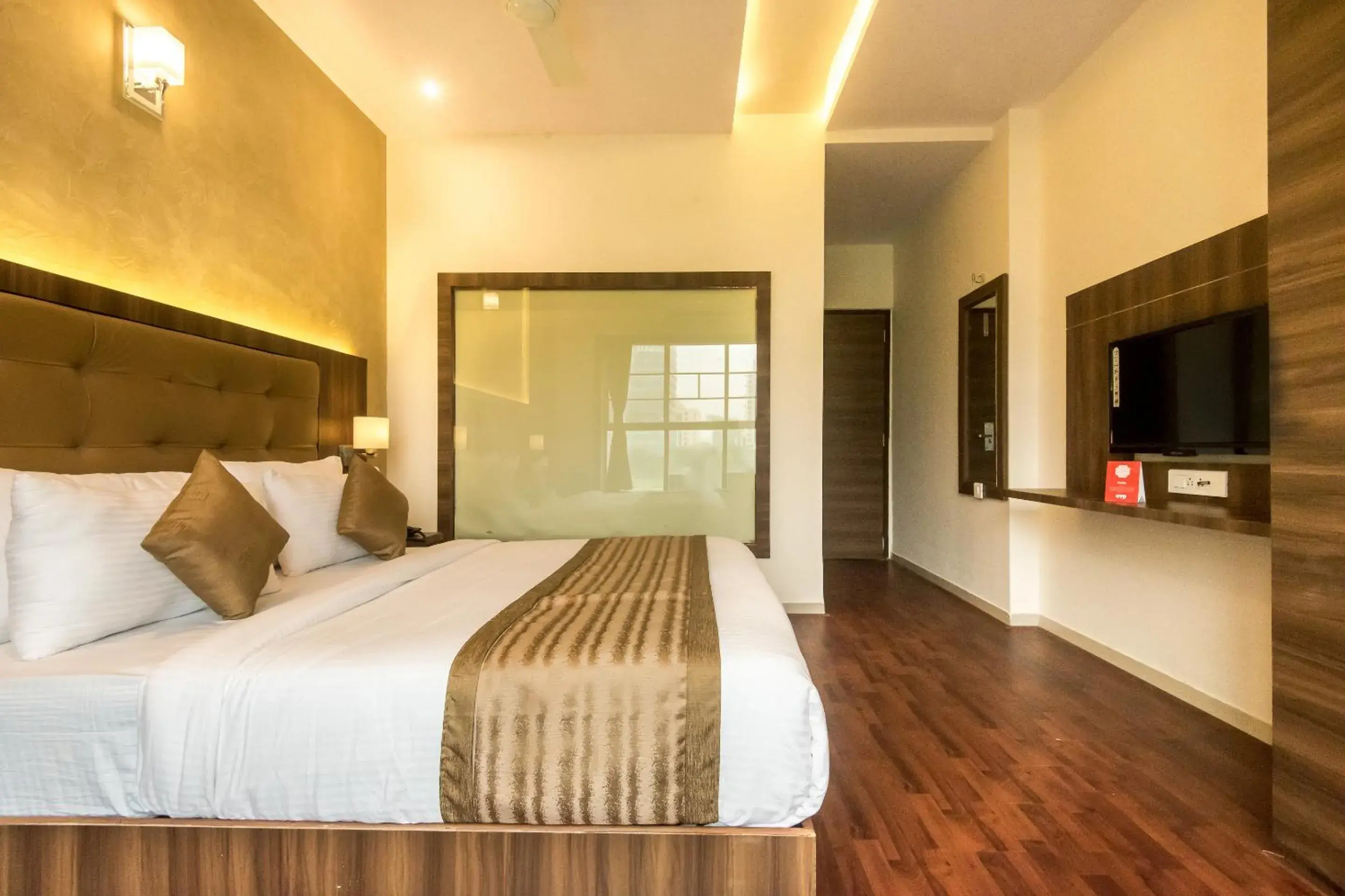 Bed in Hotel BKC Inn - Near Trade Center, Visa Consulate BKC Bed in Hotel BKC Inn - Near Trade Center, Visa Consulate BKC