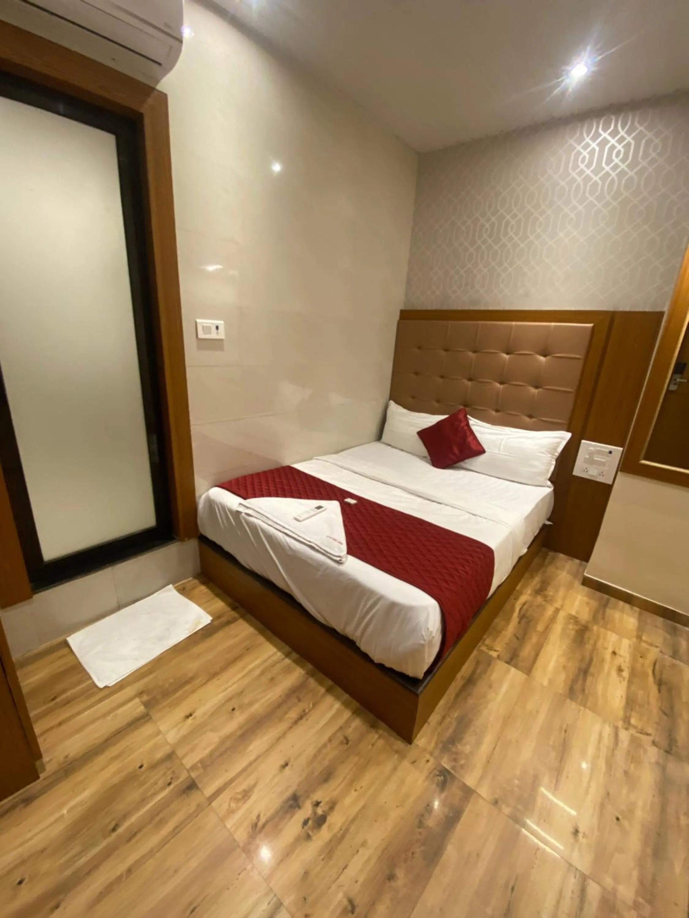 Bed in Hotel BKC Inn - Near Trade Center, Visa Consulate BKC