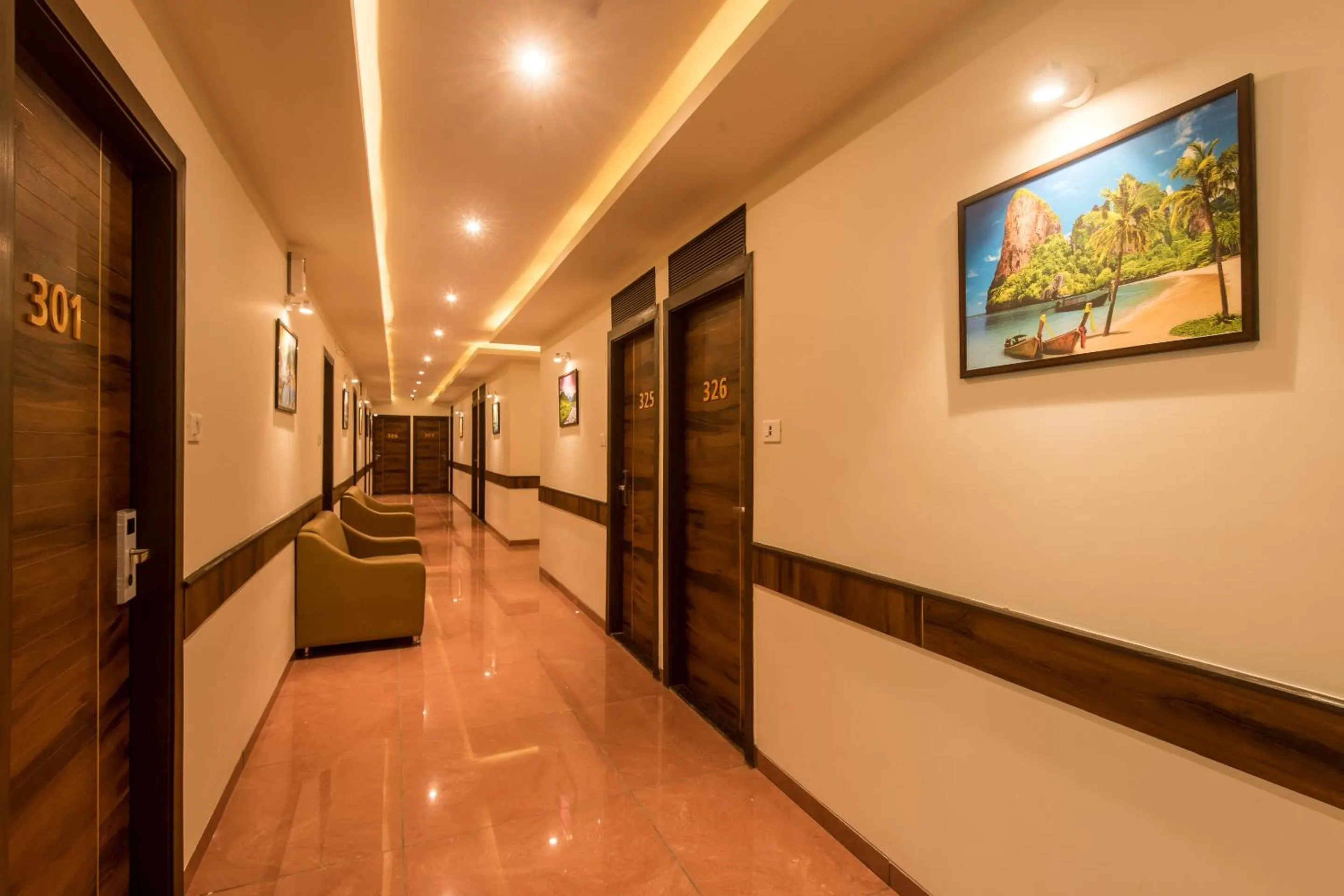 Lobby or reception in Hotel BKC Inn - Near Trade Center, Visa Consulate BKC