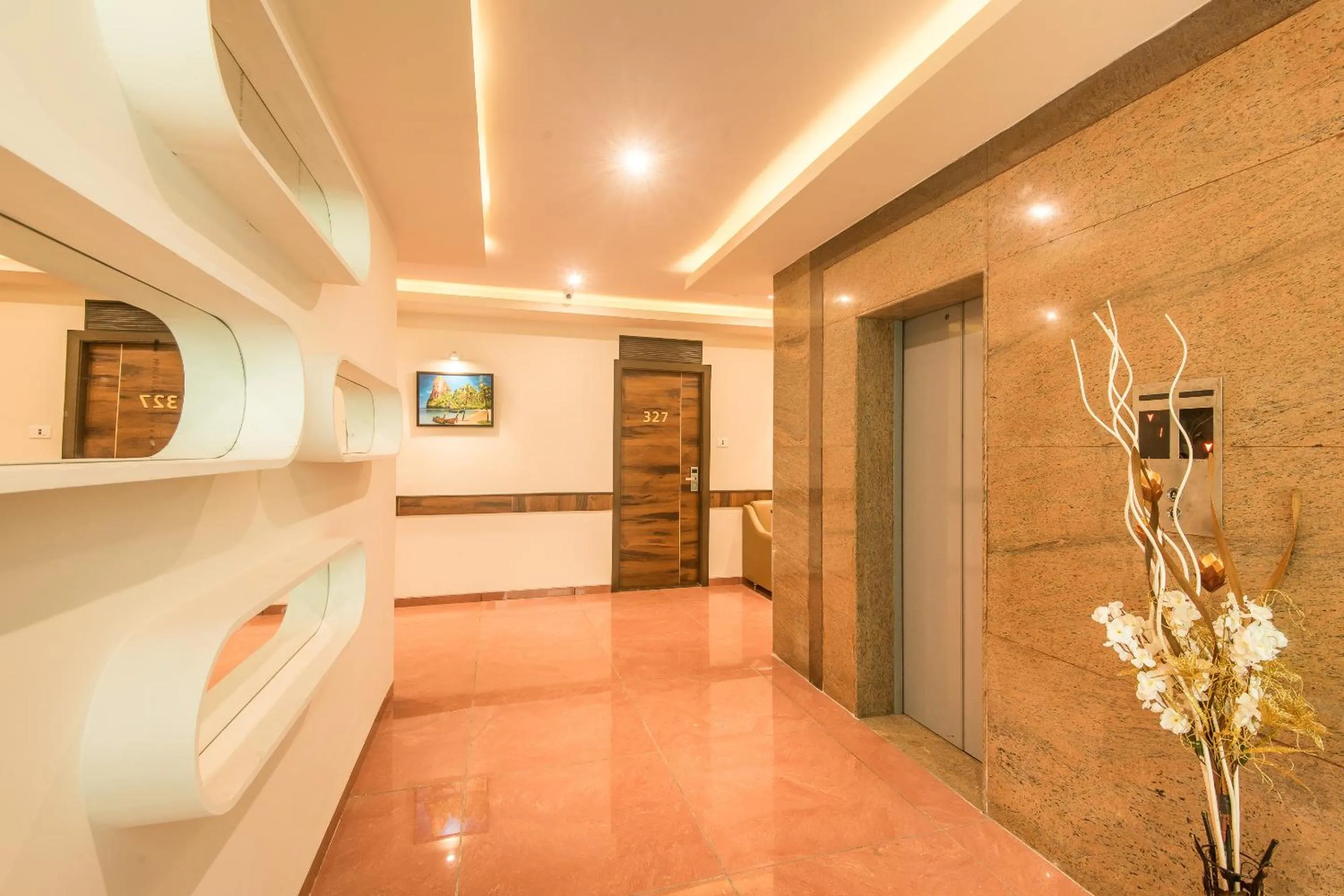 Lobby or reception in Hotel BKC Inn - Near Trade Center, Visa Consulate BKC