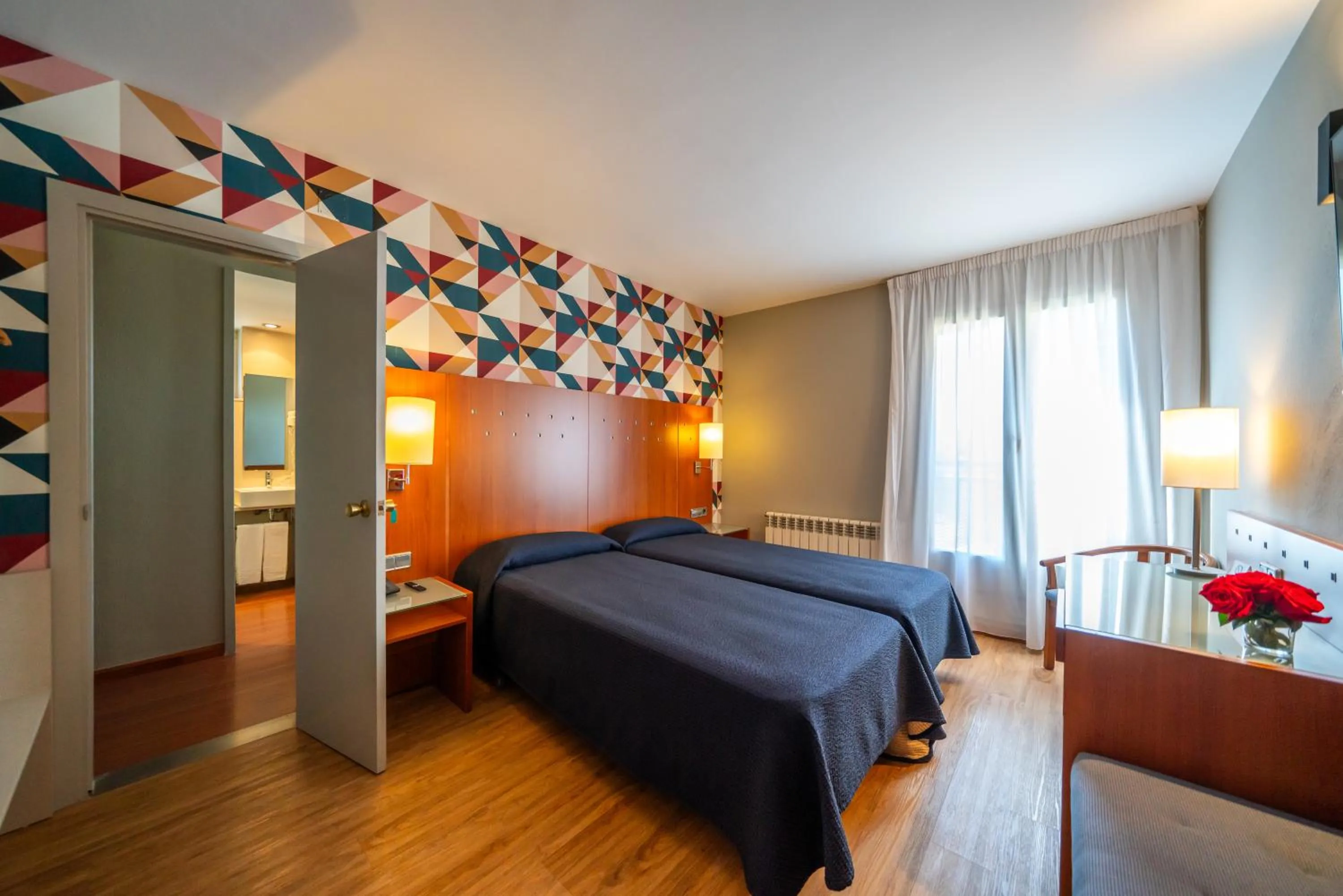 Bed in Hotel J. Balmes Vic