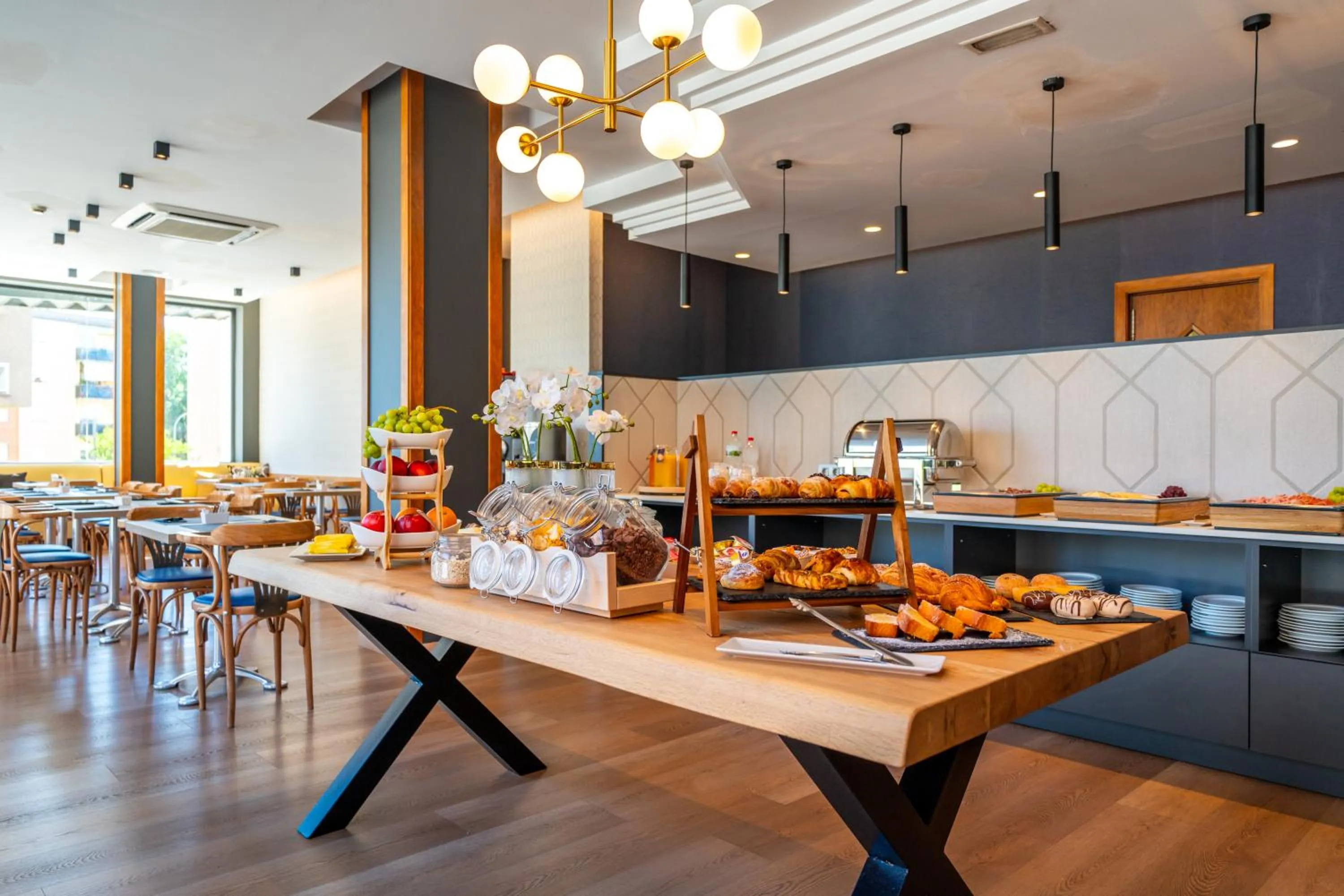 Breakfast in Hotel J. Balmes Vic