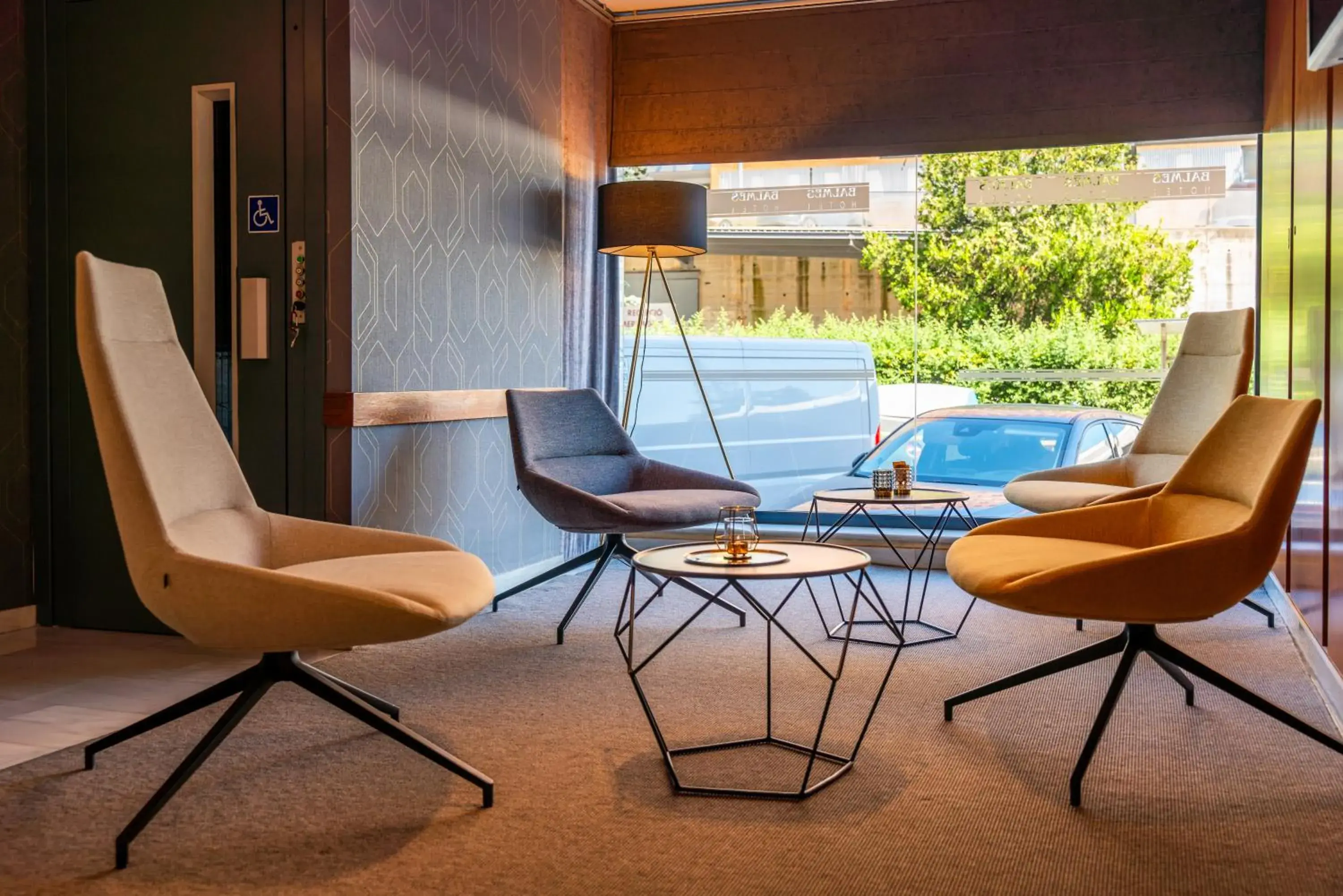 Living room in Hotel J. Balmes Vic Living room in Hotel J. Balmes Vic