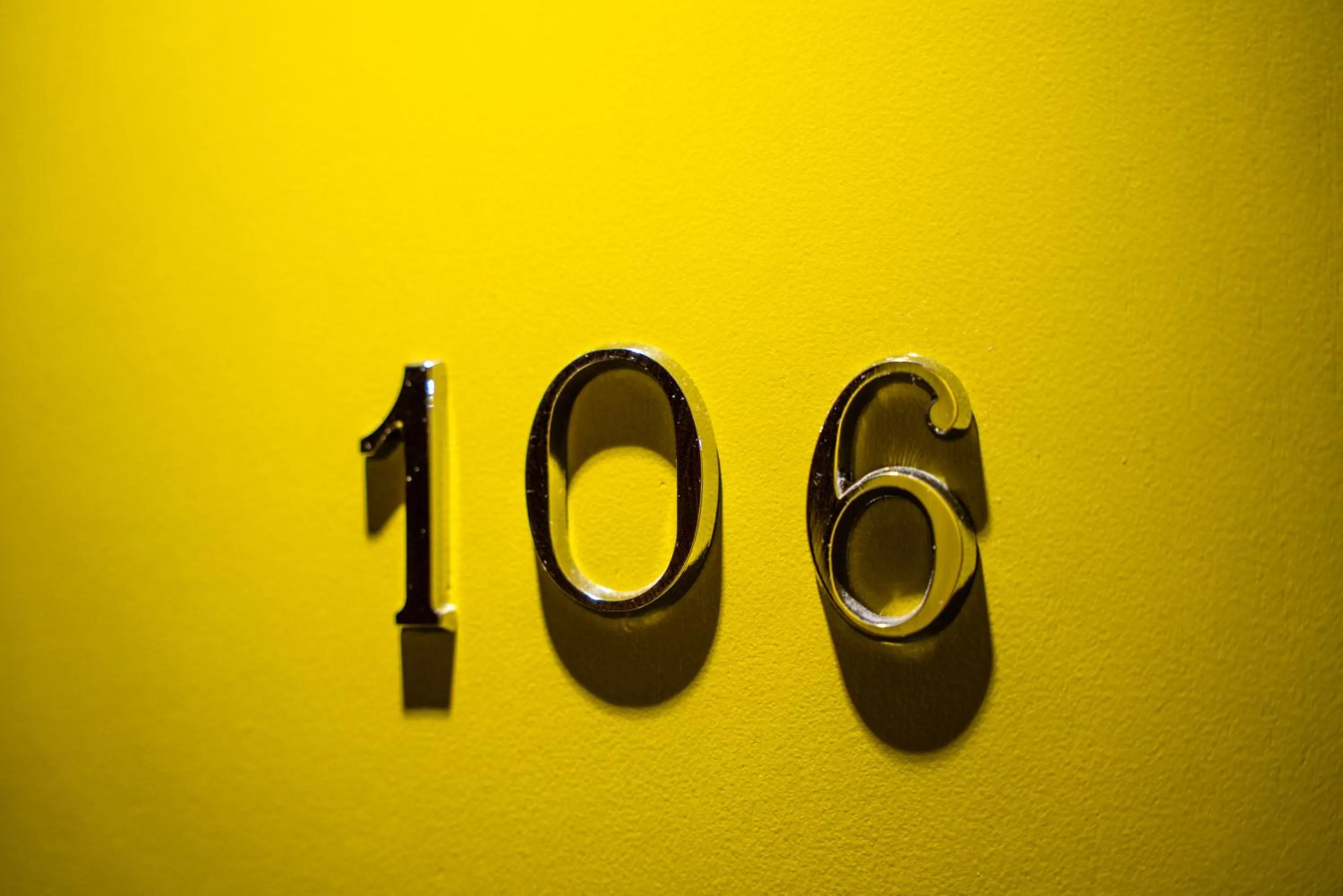 Logo/Certificate/Sign in Hotel J. Balmes Vic