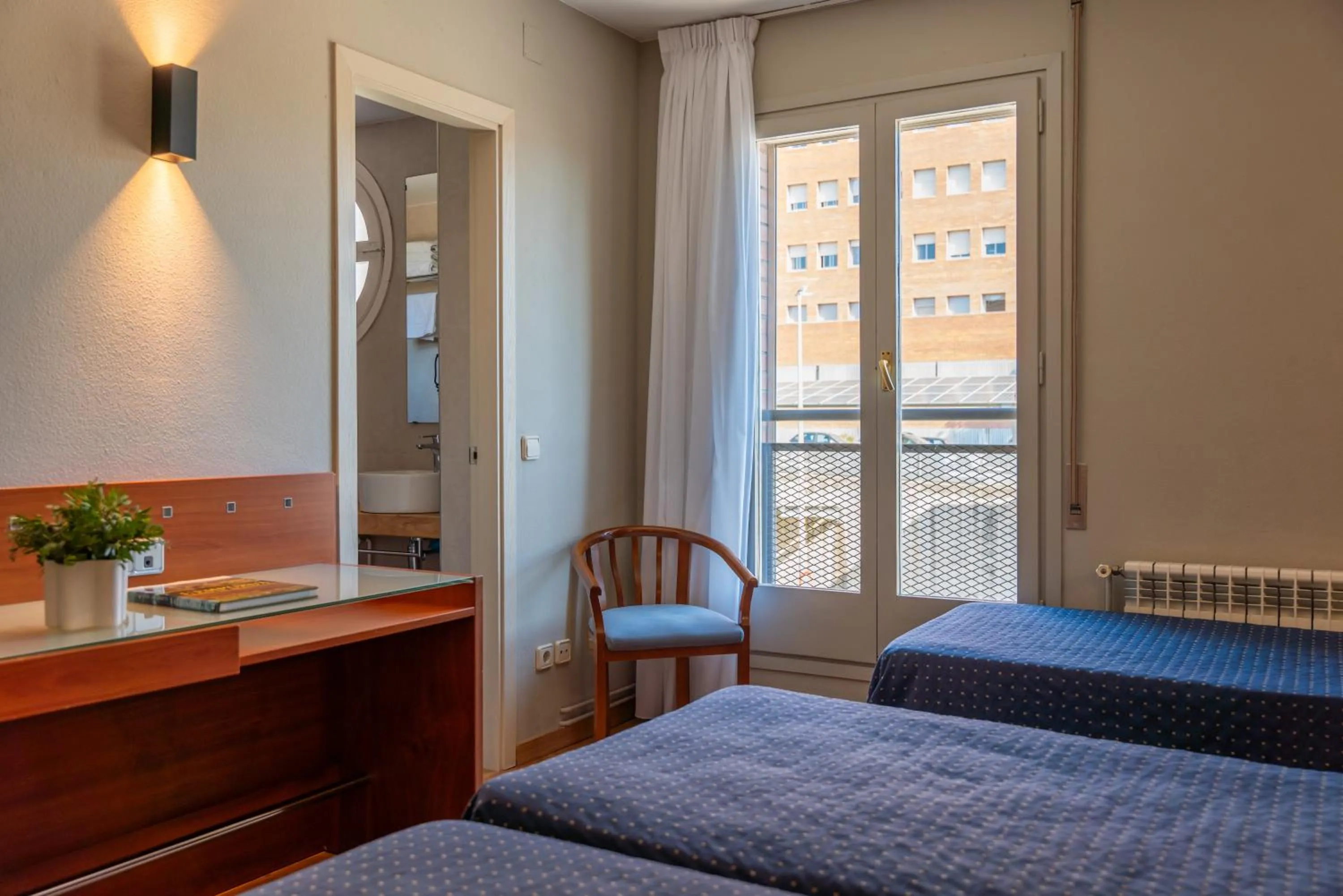 Bed in Hotel J. Balmes Vic