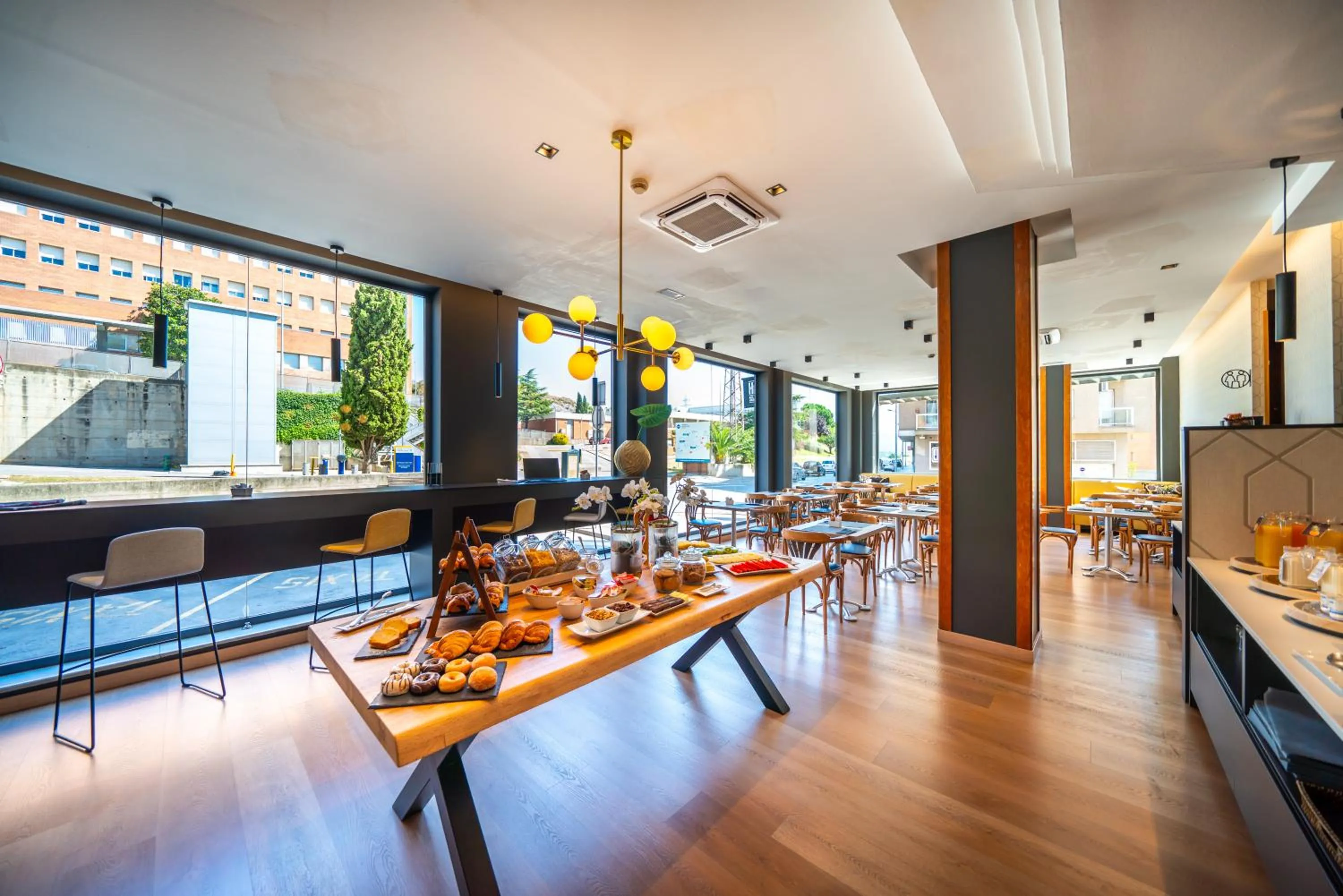 Breakfast in Hotel J. Balmes Vic