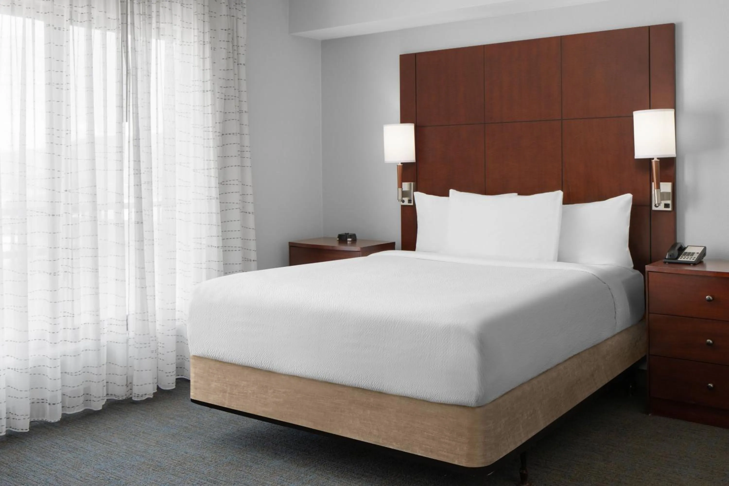Bedroom, Bed in Residence Inn Los Angeles Burbank/Downtown