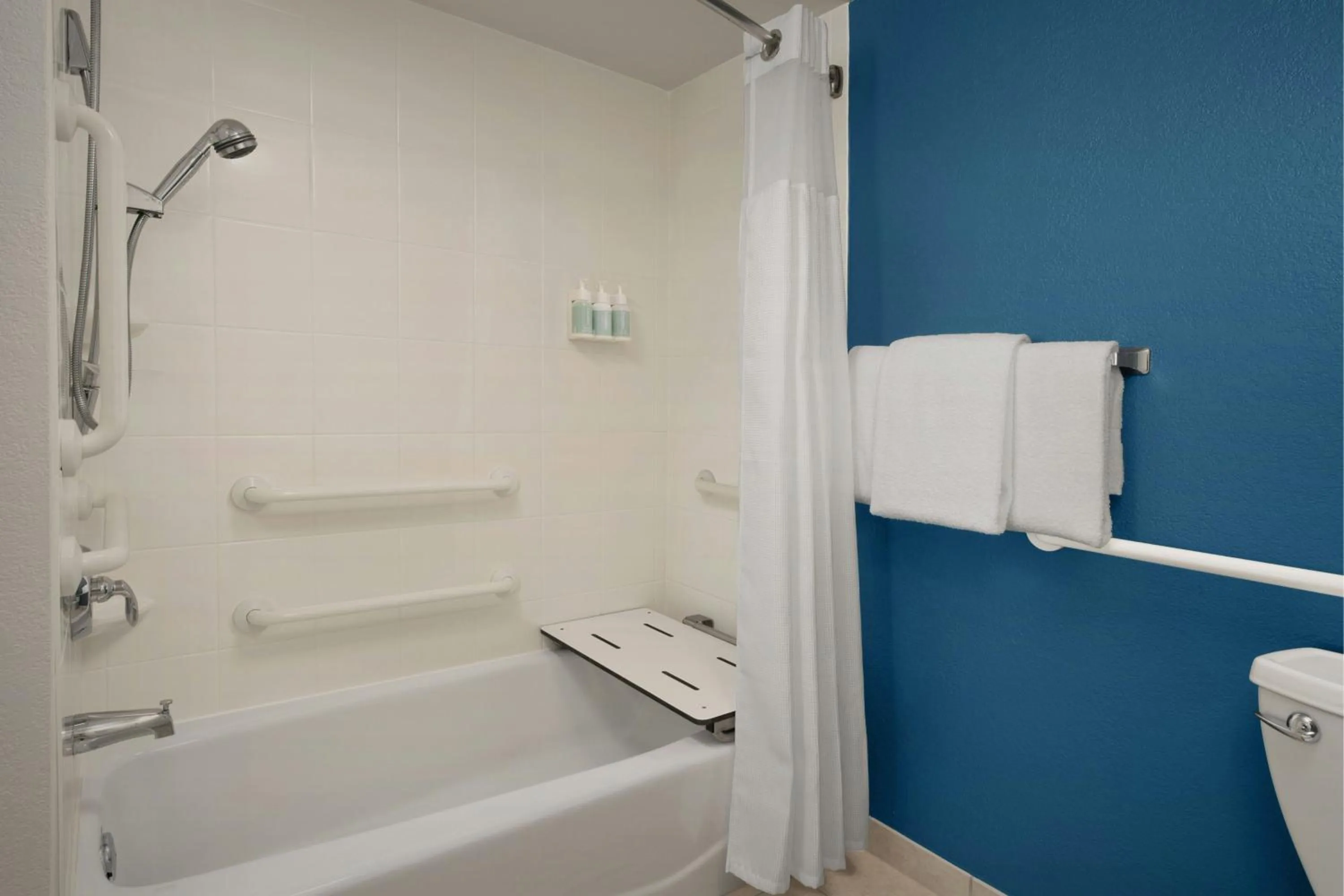 Bathroom in Residence Inn Seattle Bellevue Downtown