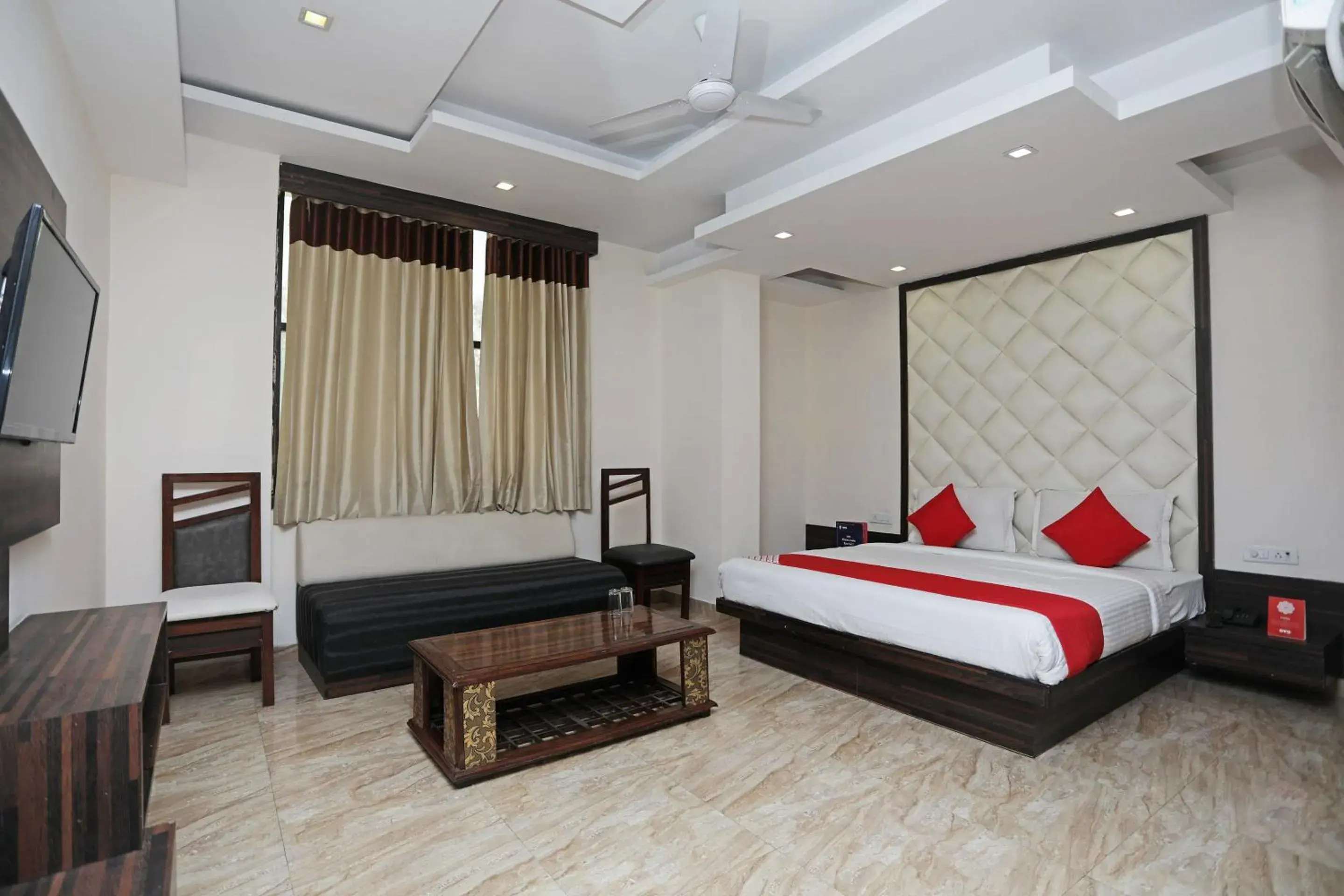 Deluxe Double Room - single occupancy in Super Hotel O Subhadra Residency Deluxe Double Room - single occupancy in Super Hotel O Subhadra Residency