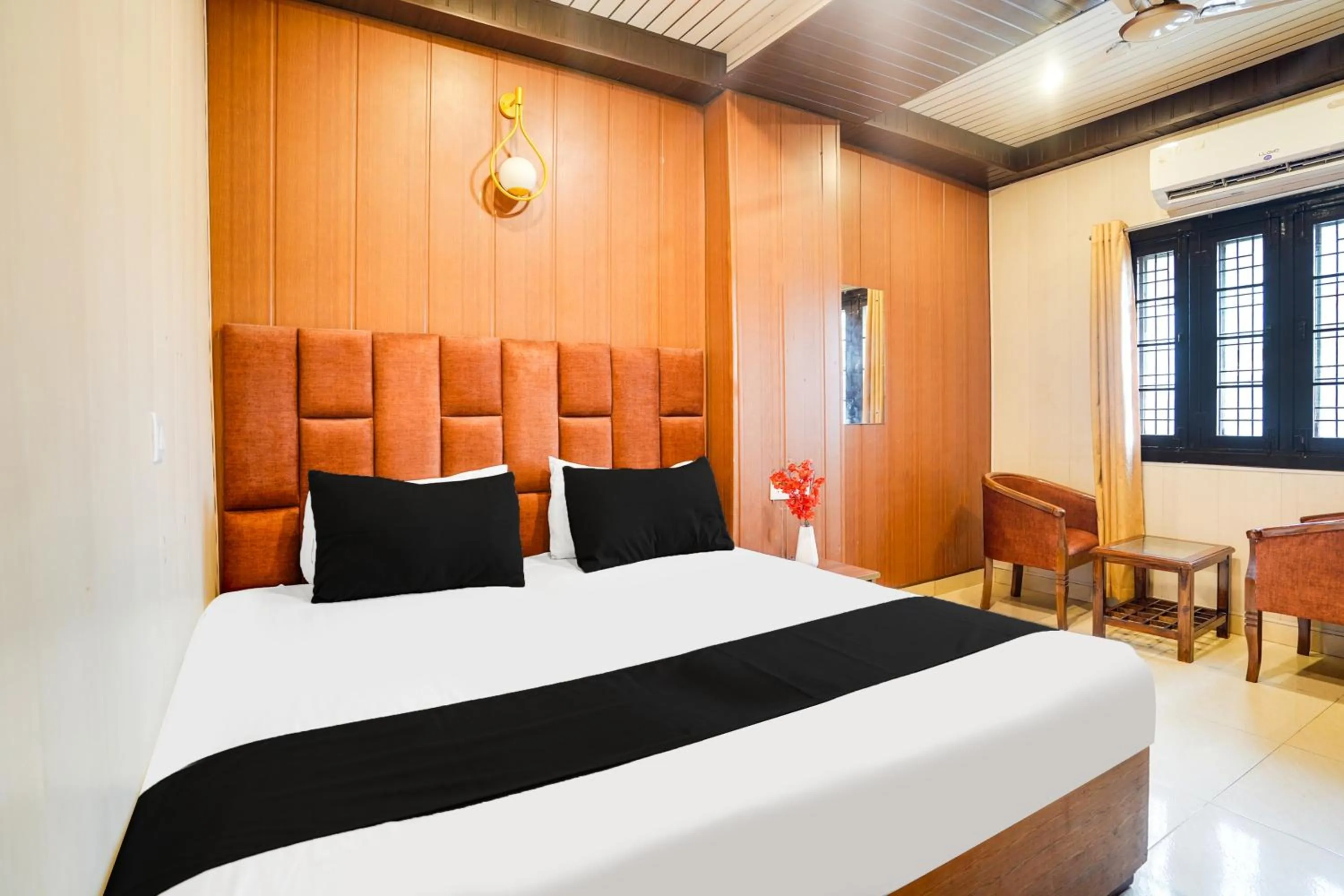 Bedroom, Bed in Hotel O Canal Road