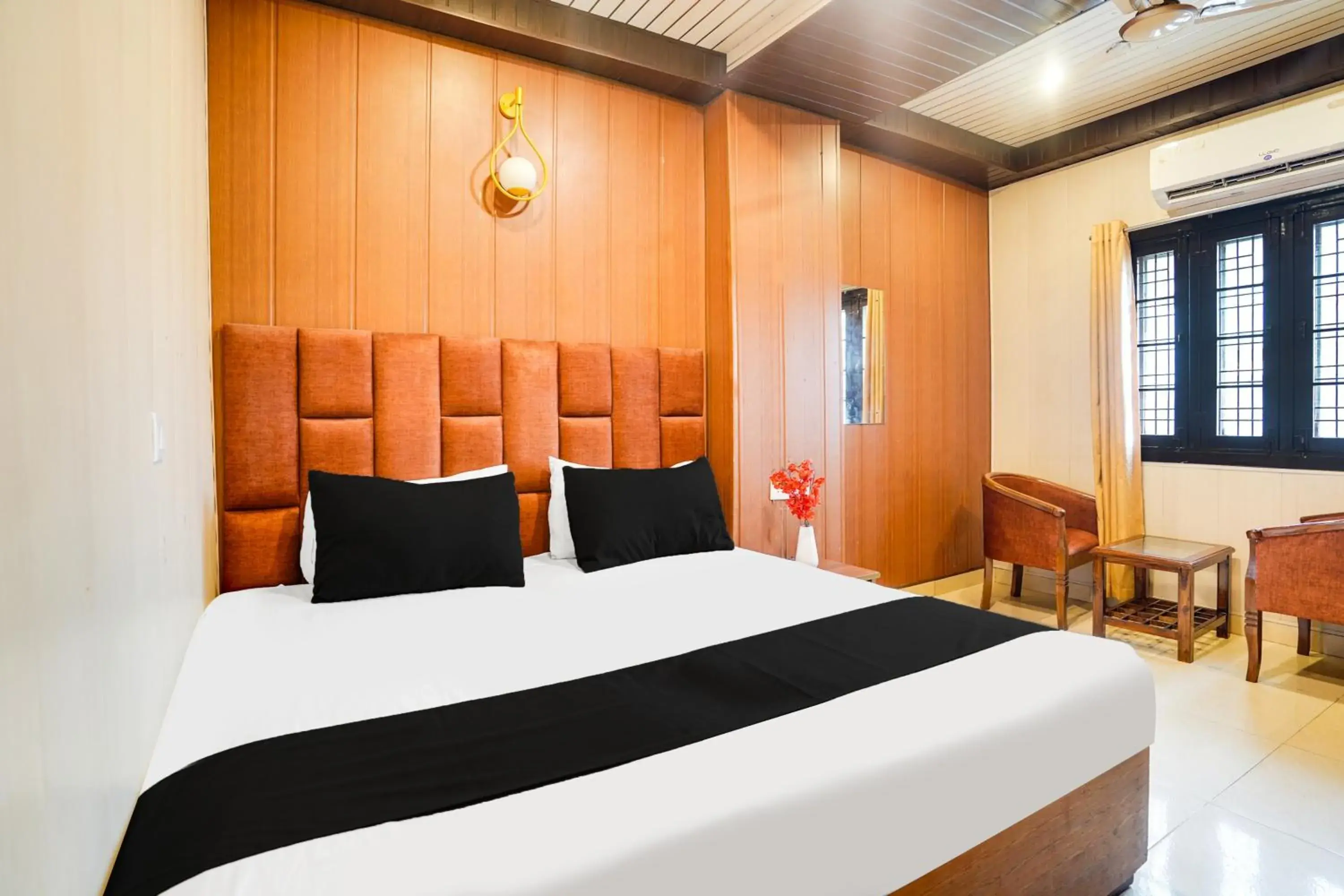 Bedroom, Bed in Hotel O Canal Road Bedroom, Bed in Hotel O Canal Road