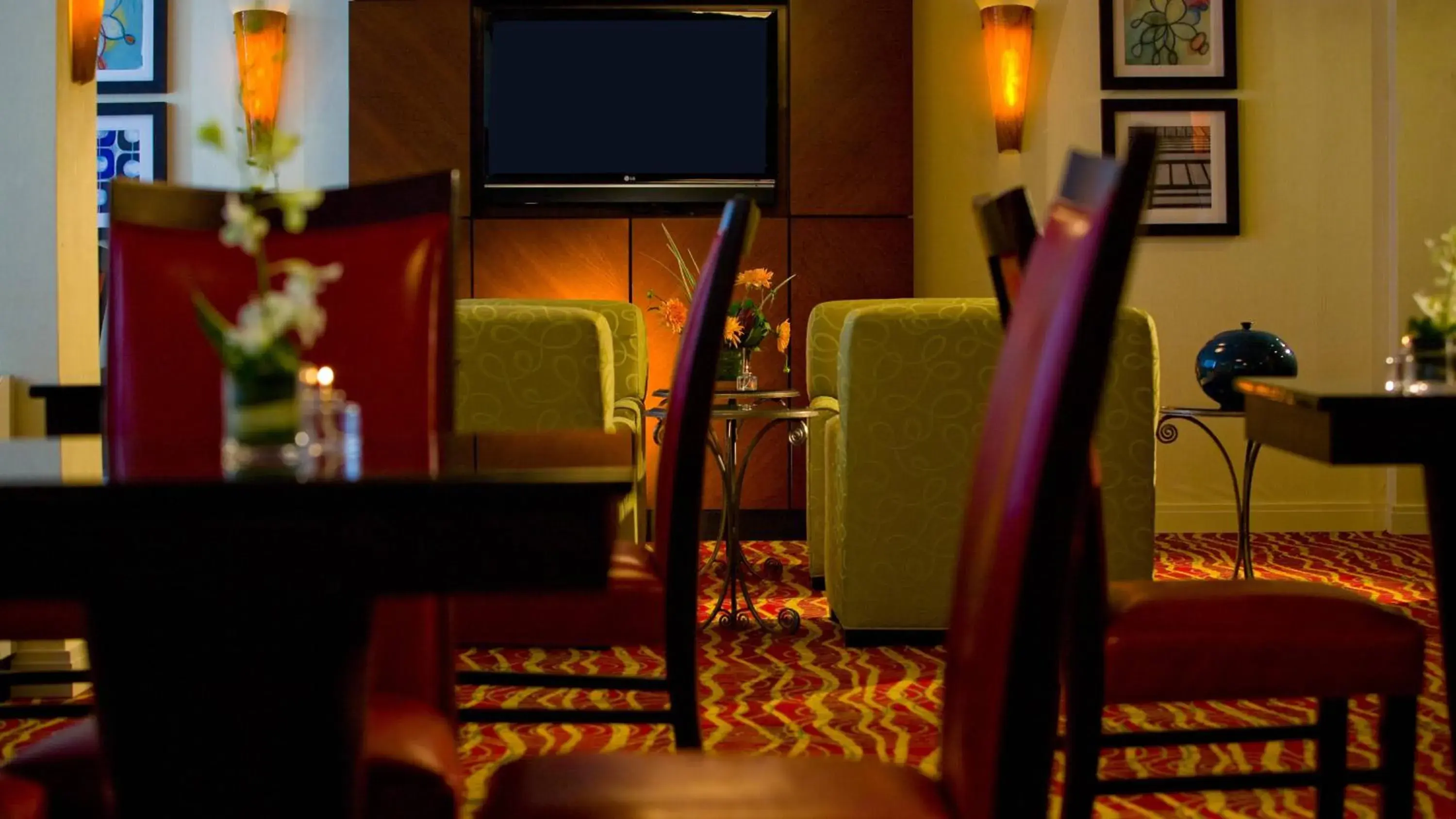 Concierge Level Guest Room with Two Double Beds in Baltimore Marriott Inner Harbor at Camden Yards Concierge Level Guest Room with Two Double Beds in Baltimore Marriott Inner Harbor at Camden Yards