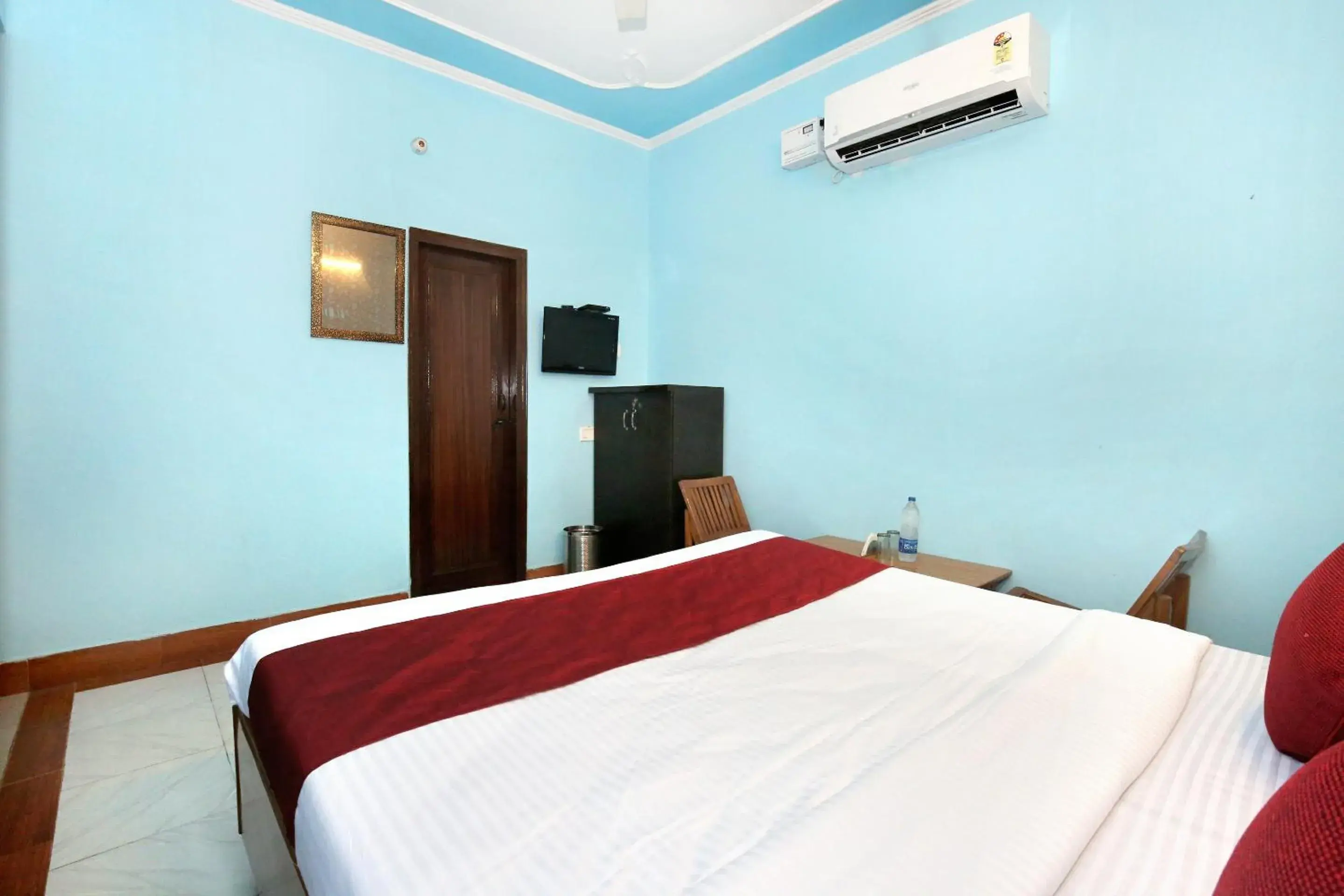 Bedroom, Bed in GMG Hotel Bedroom, Bed in GMG Hotel