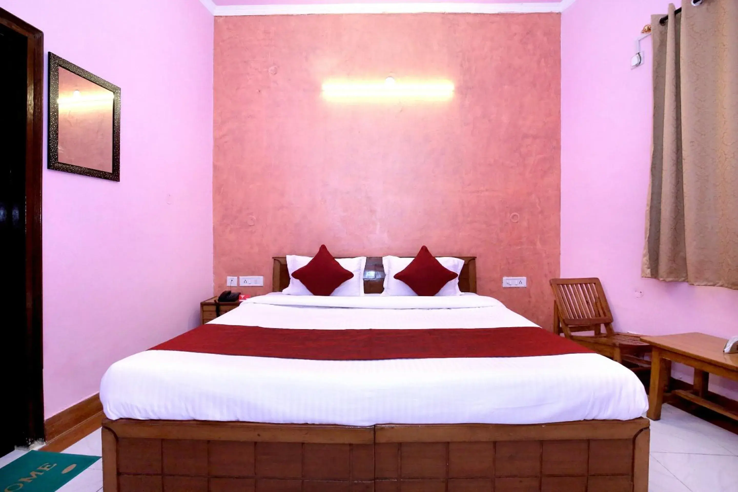 Bedroom, Bed in GMG Hotel Bedroom, Bed in GMG Hotel