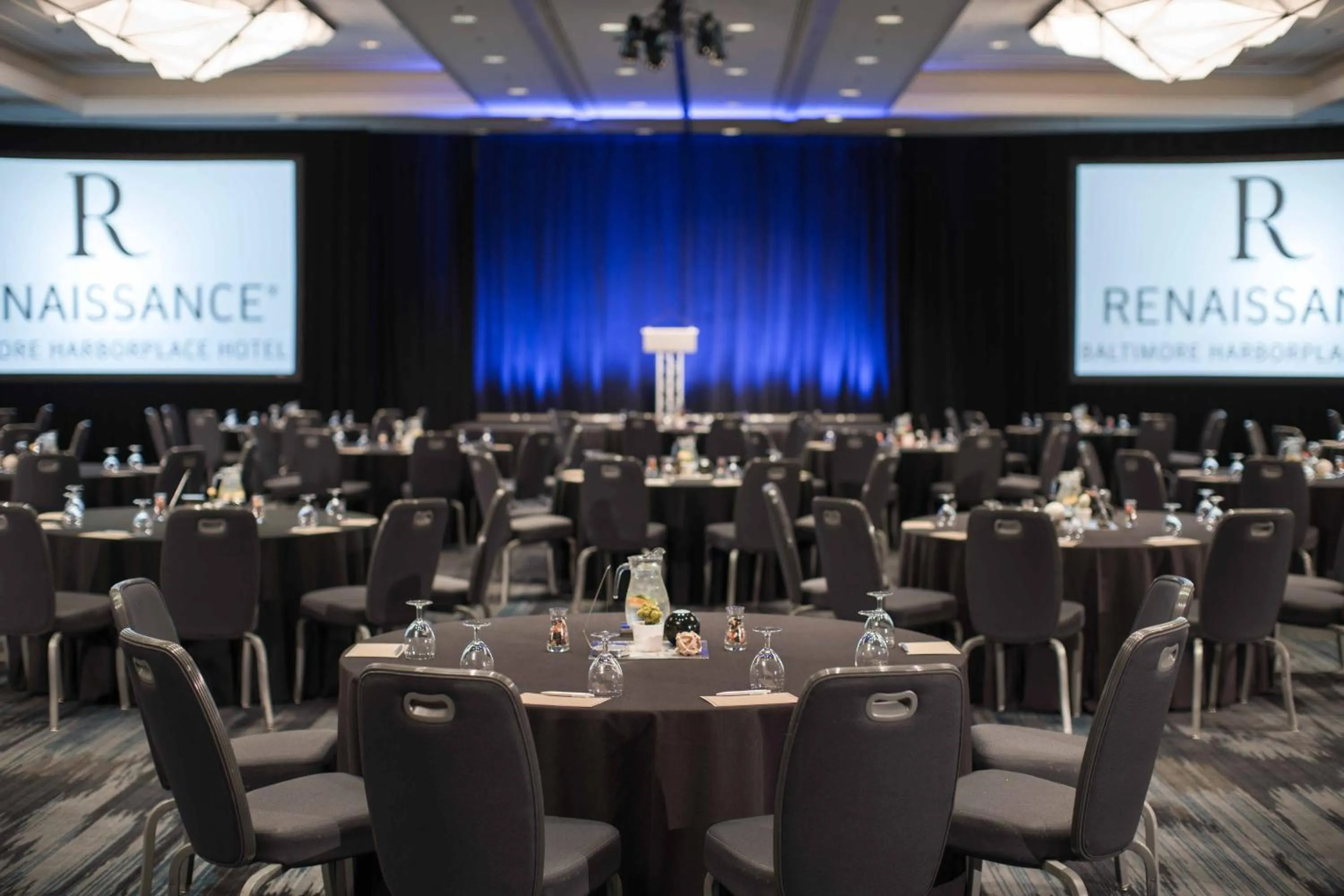 Meeting/conference room in Renaissance Baltimore Harborplace Hotel