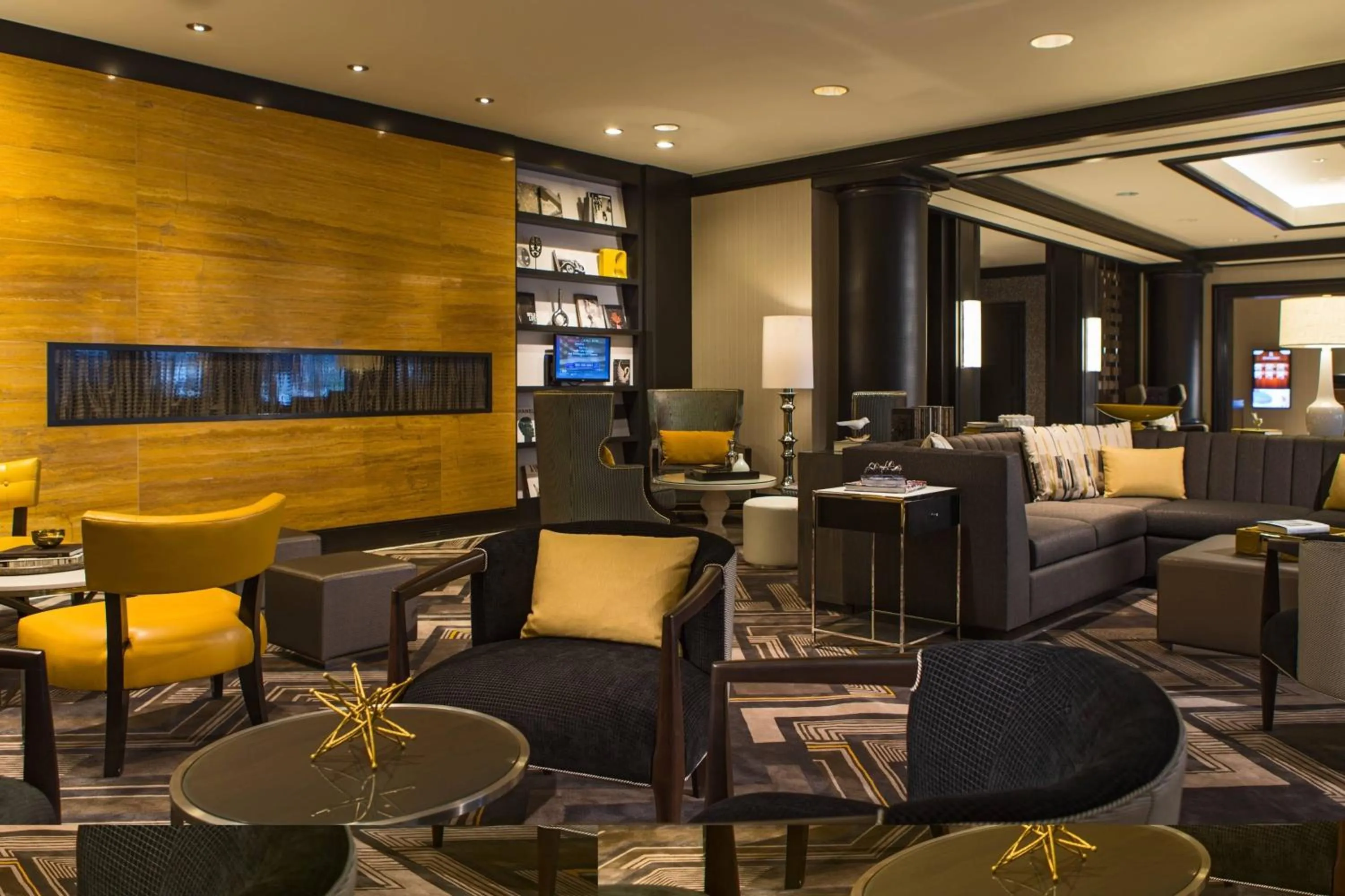 Lobby or reception in Renaissance Baltimore Harborplace Hotel