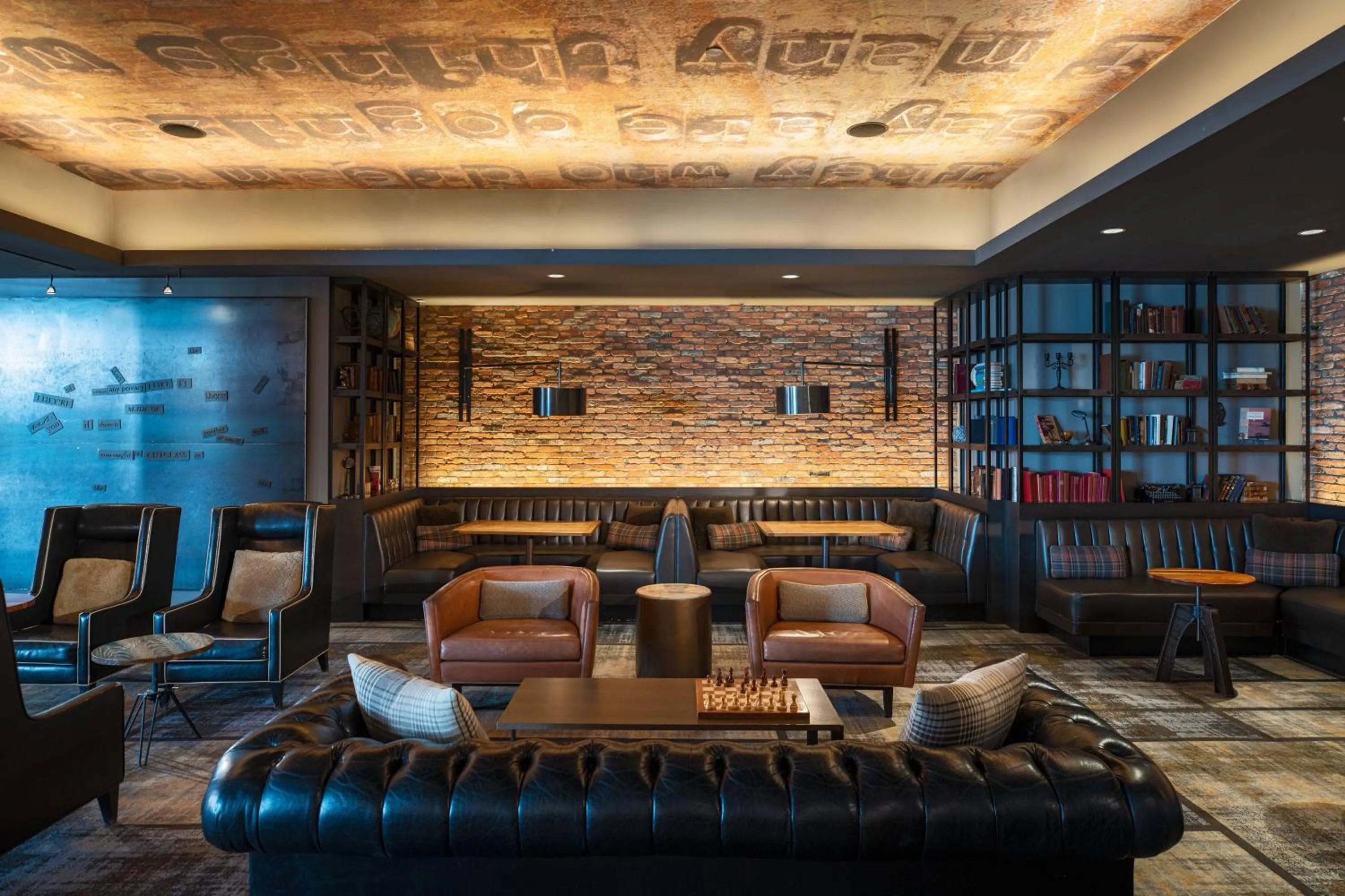 Lounge or bar in Baltimore Marriott Waterfront