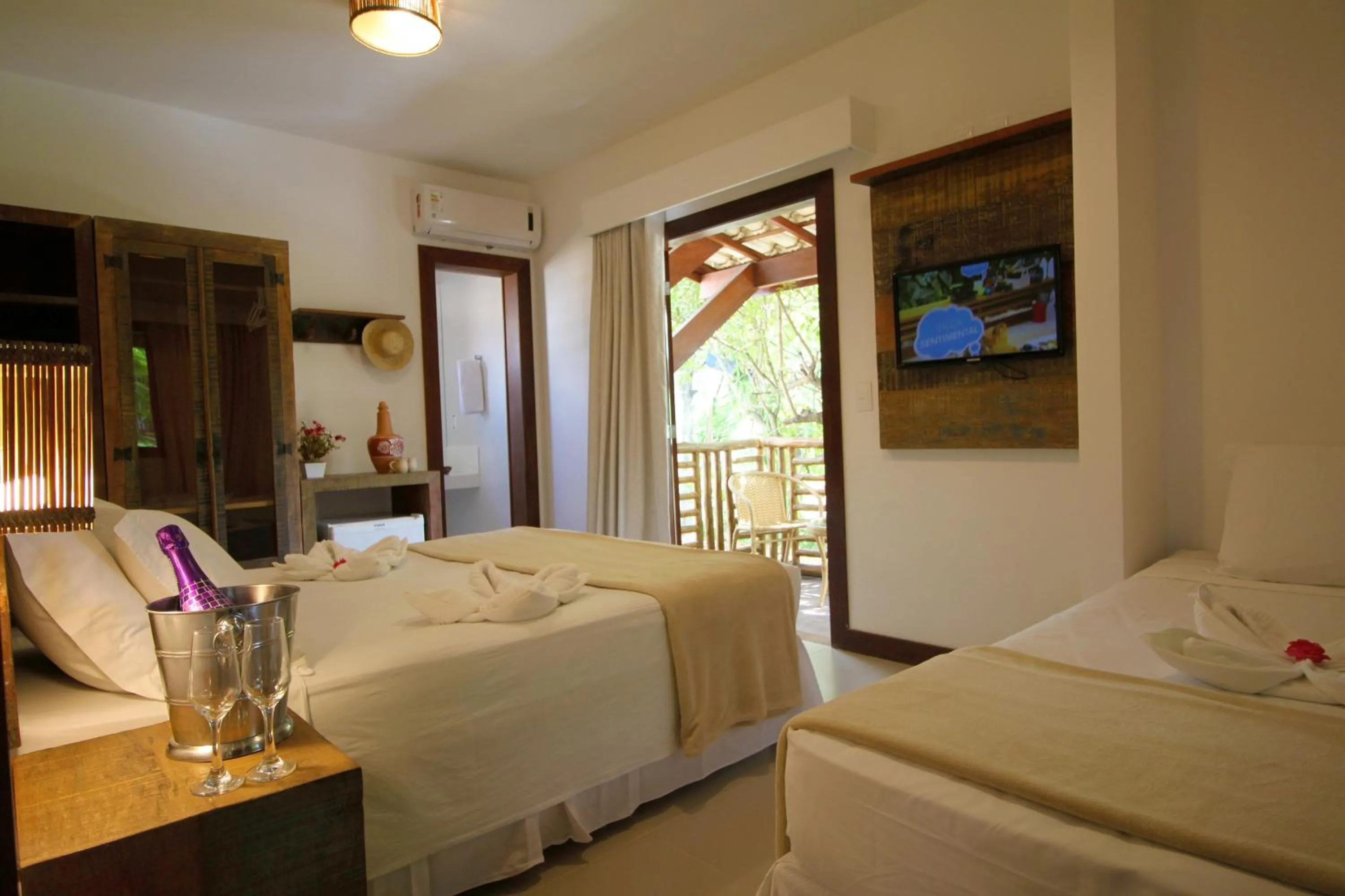 Photo of the whole room, Bed in Pousada João Sol