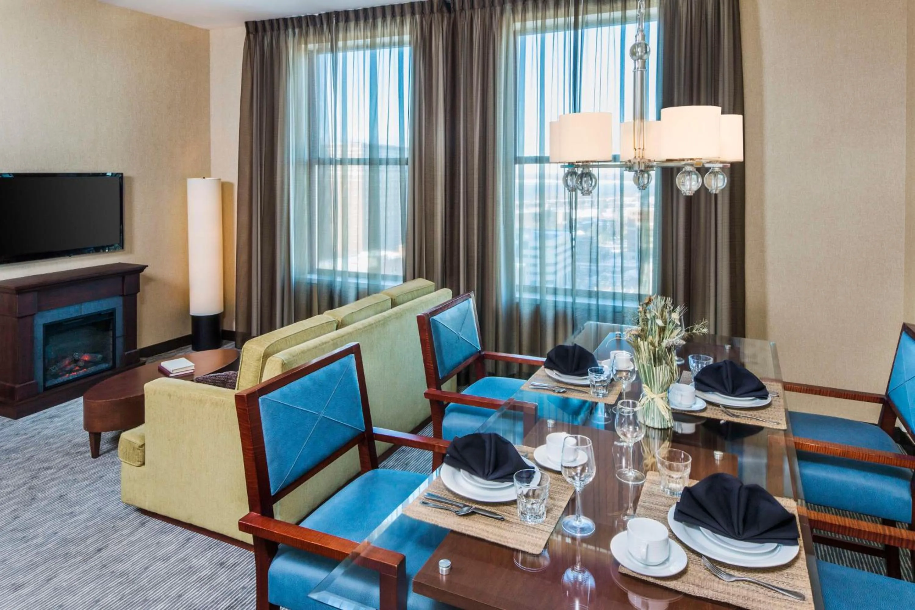 Property building in Hyatt Regency Buffalo