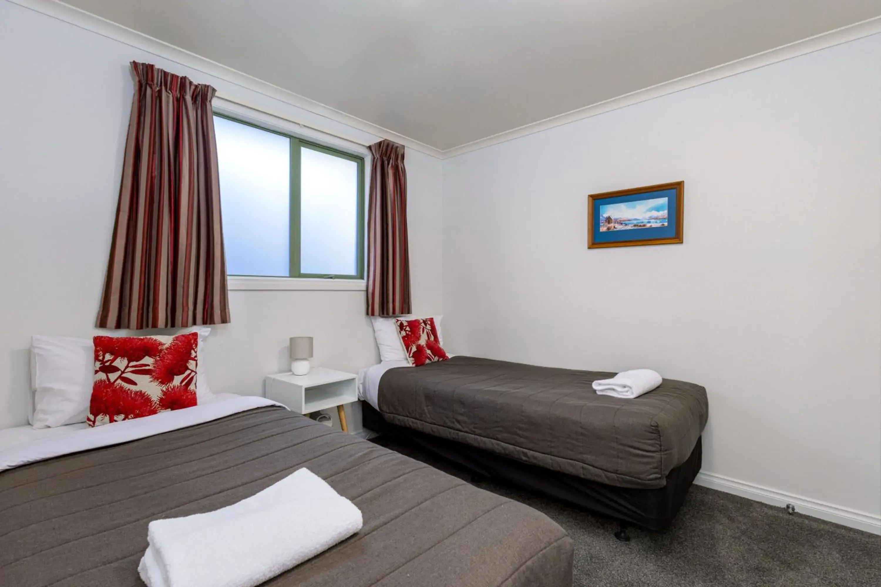 Bed in Lake Tekapo Village Motel Bed in Lake Tekapo Village Motel