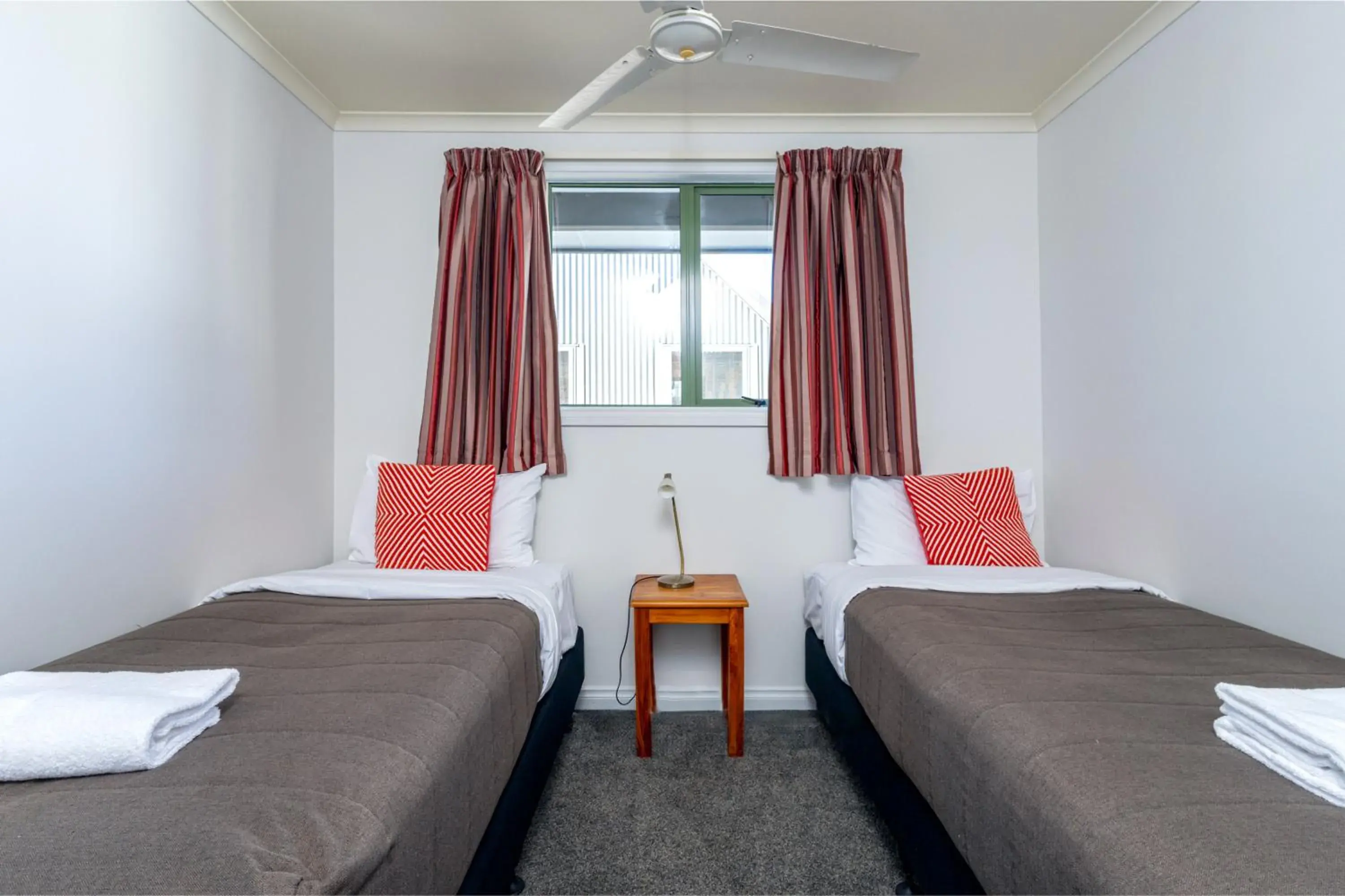 Bed in Lake Tekapo Village Motel Bed in Lake Tekapo Village Motel