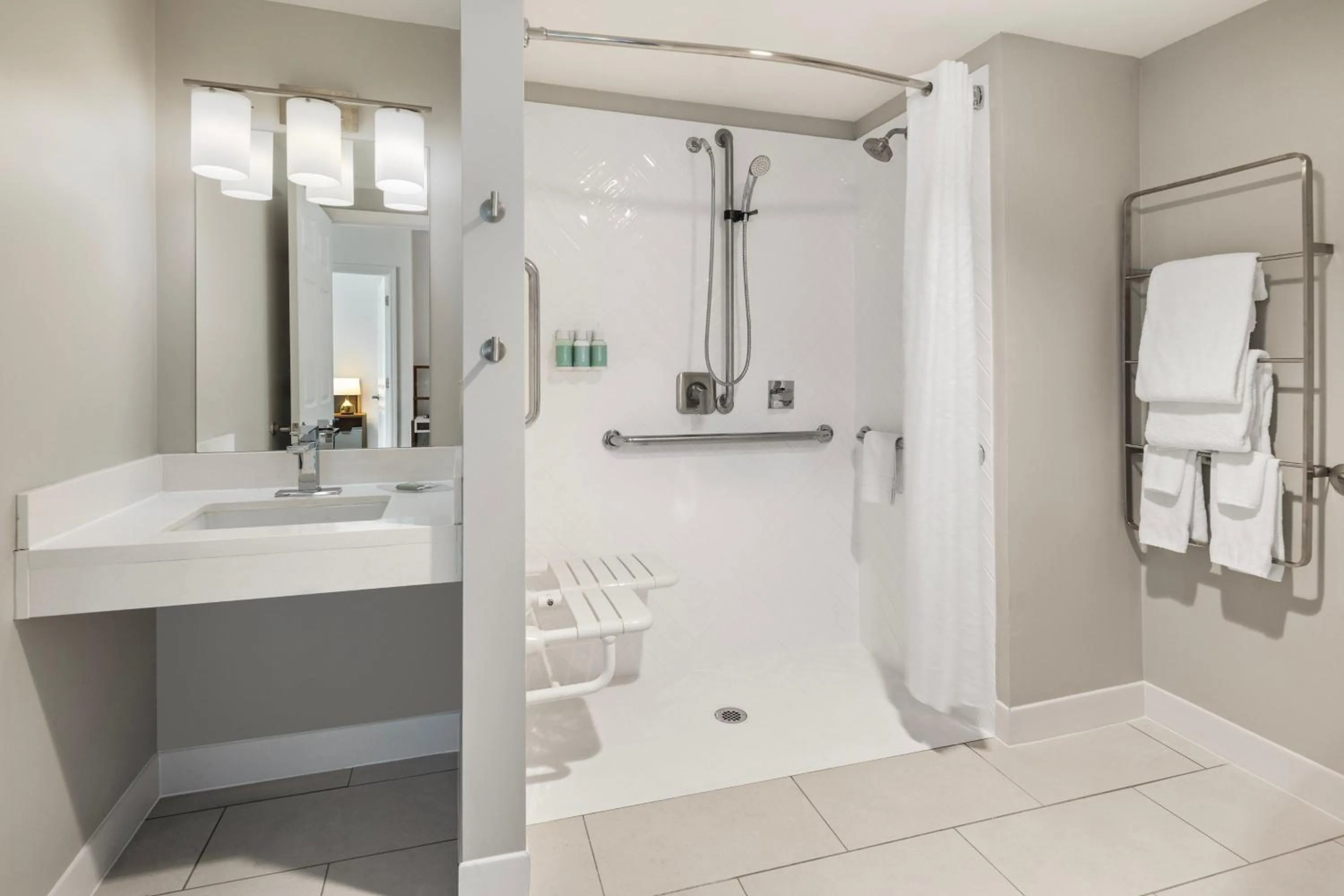 Bathroom in TownePlace Suites Chicago Lombard