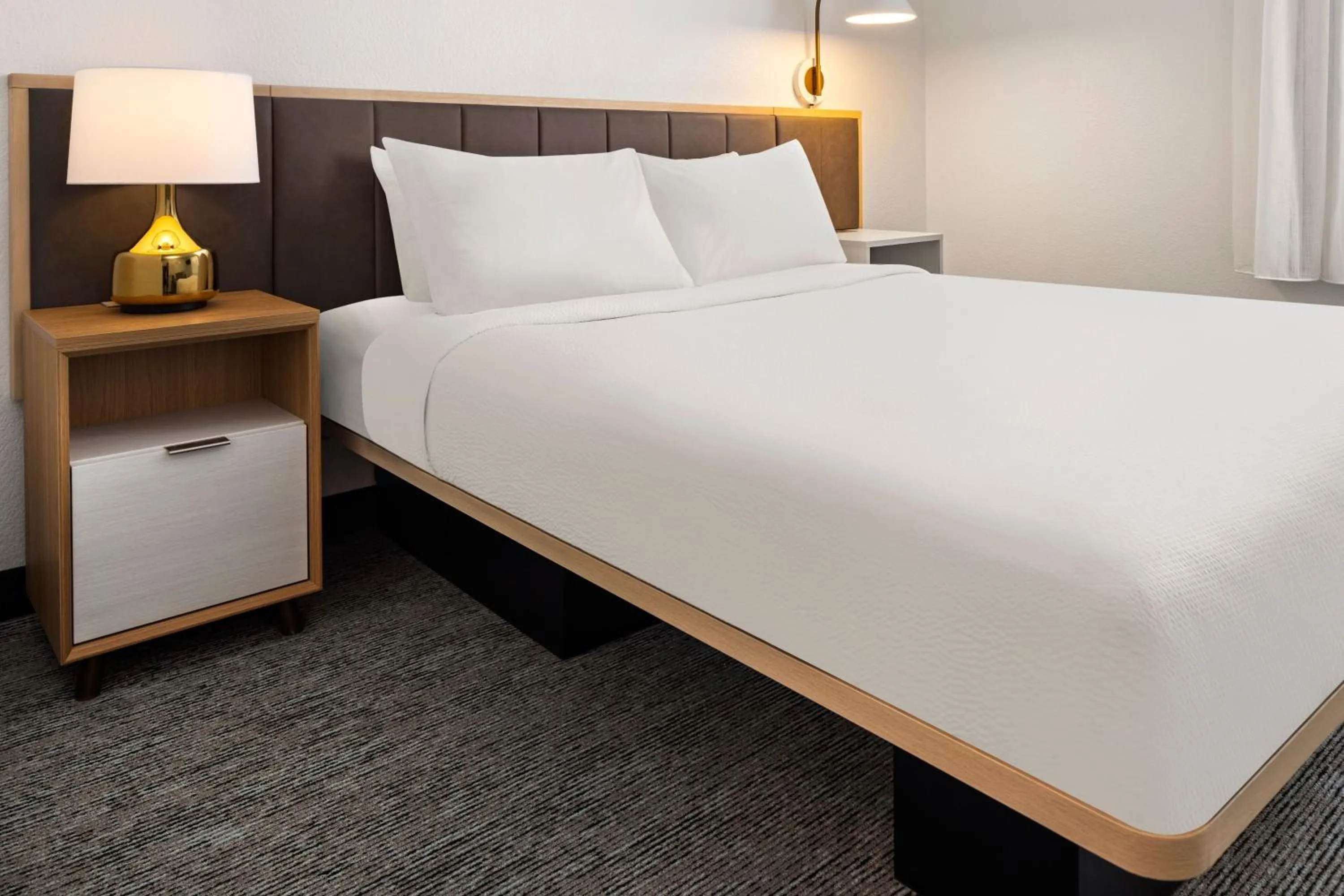 Photo of the whole room, Bed in TownePlace Suites Chicago Lombard