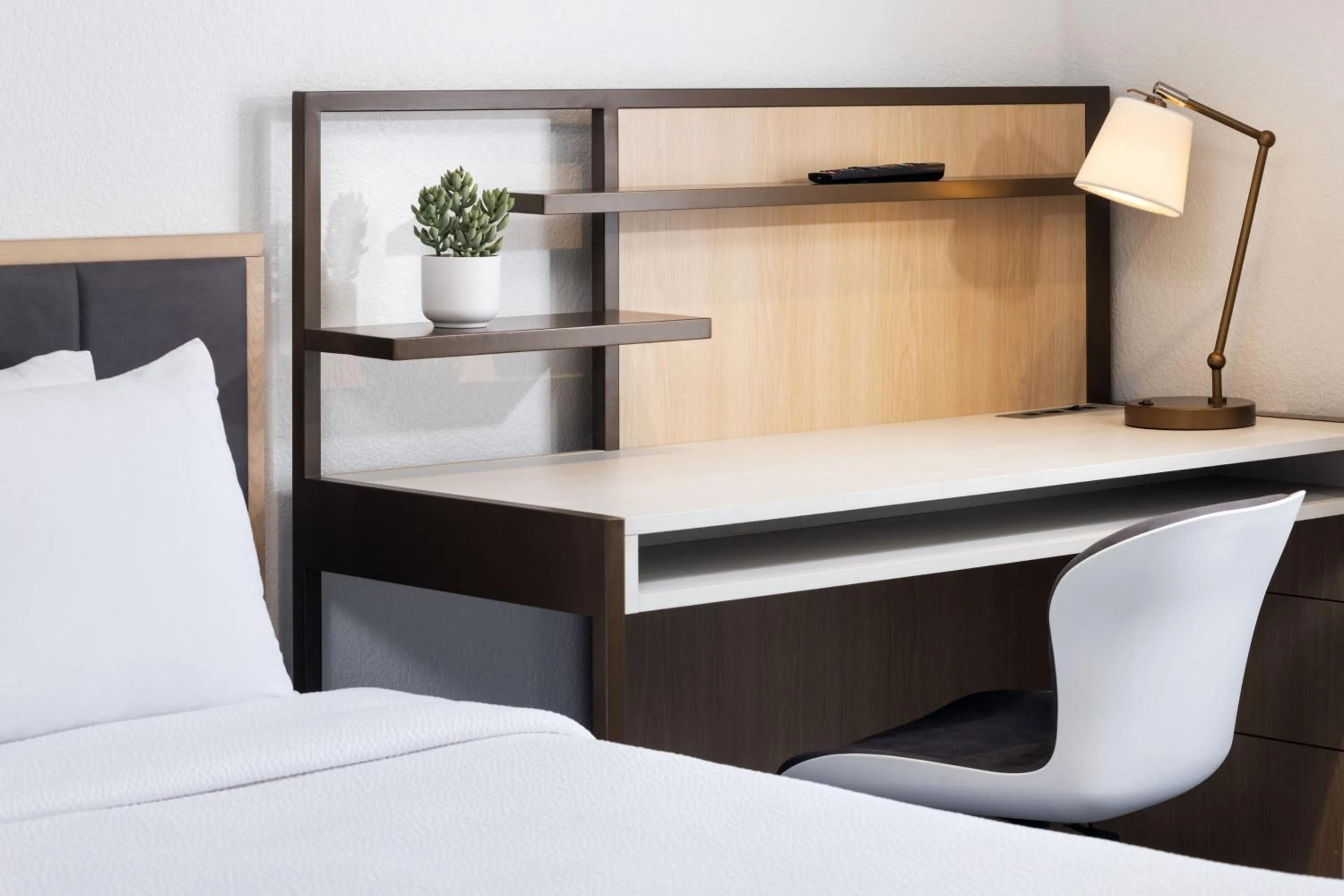 Bedroom, Bed in TownePlace Suites Chicago Lombard