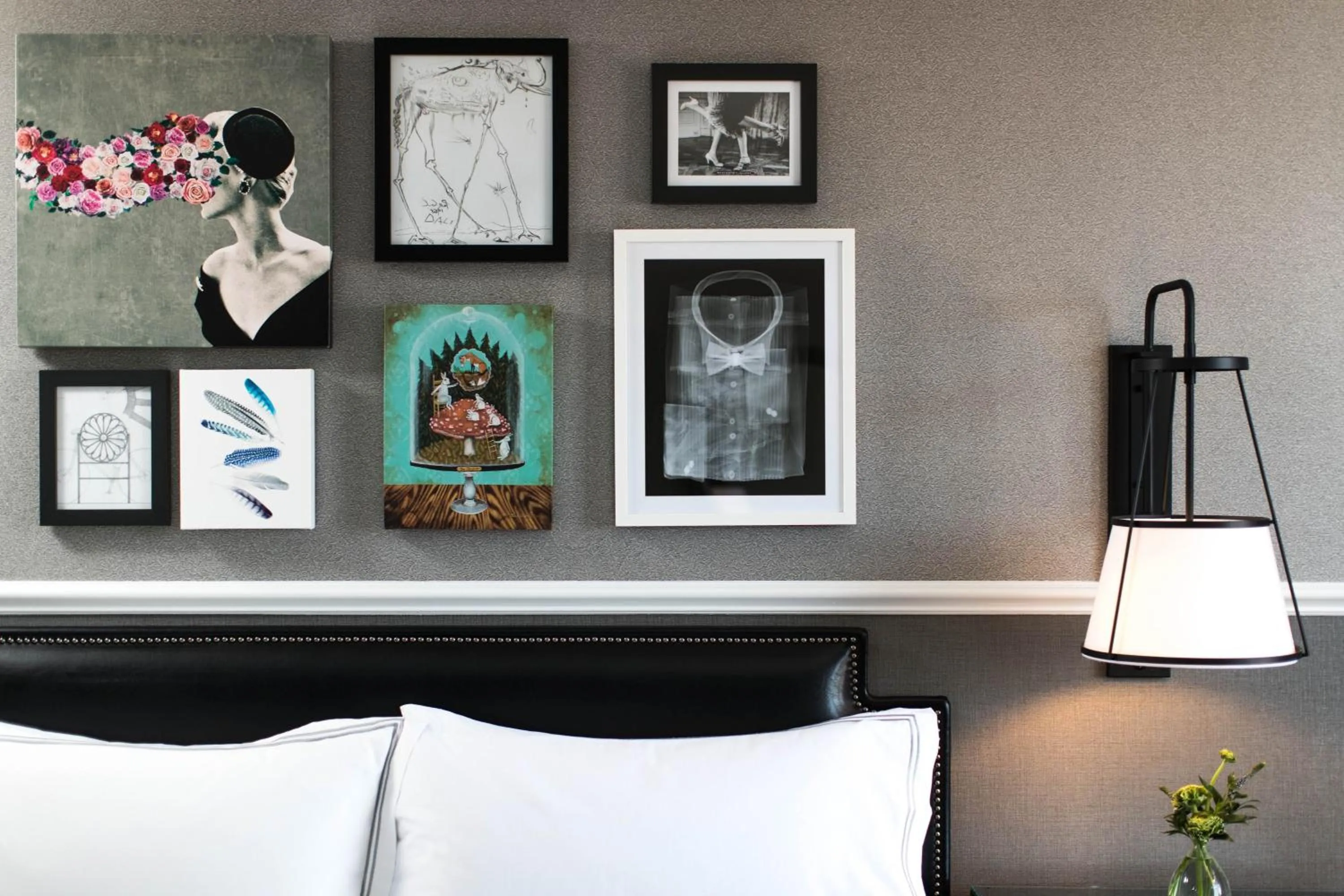 Photo of the whole room, Bed in The Lindy Renaissance Charleston Hotel