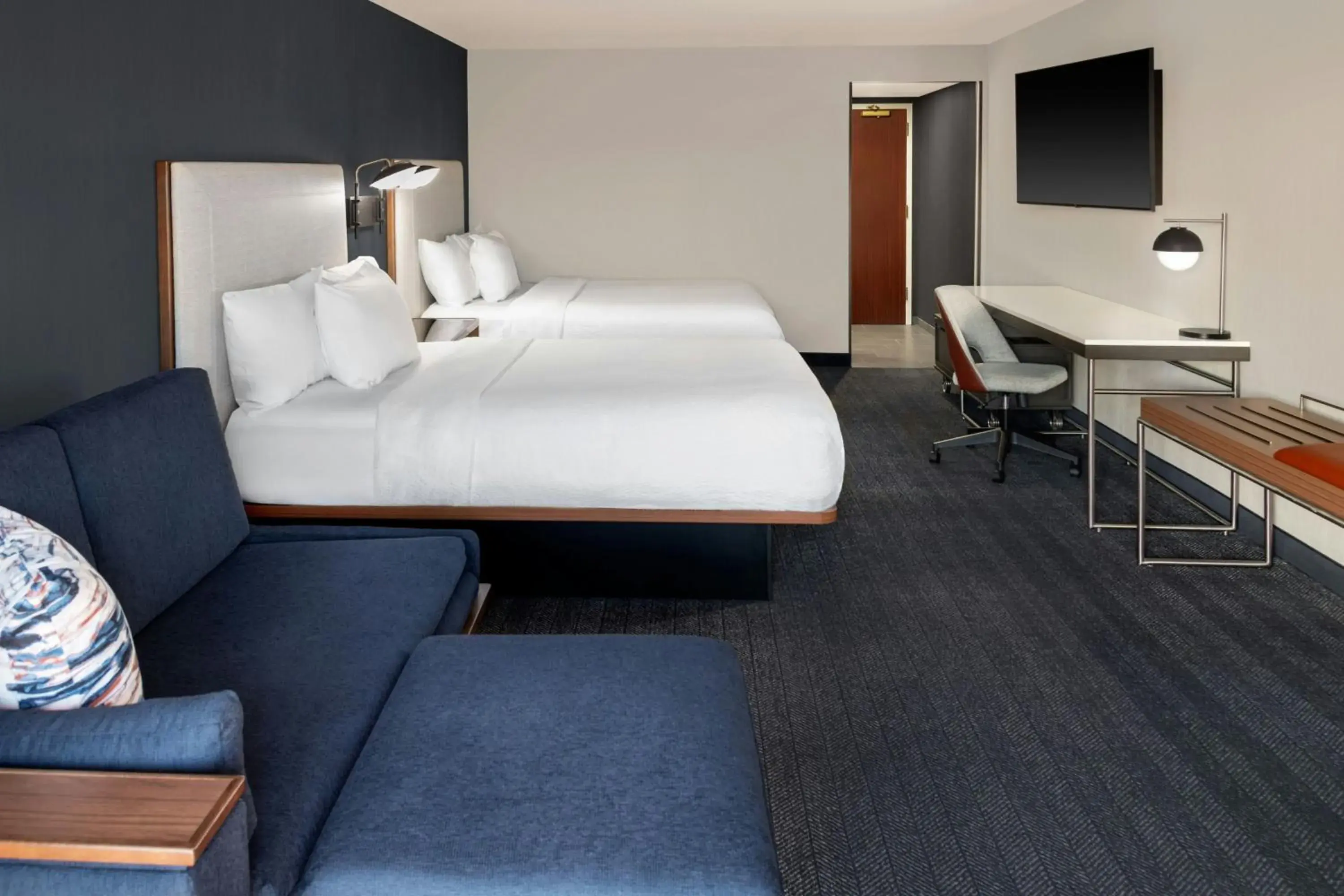 1 Bedroom Studio Suite, 2 Queen, Sofa bed, Balcony in Courtyard Cleveland Airport South 1 Bedroom Studio Suite, 2 Queen, Sofa bed, Balcony in Courtyard Cleveland Airport South