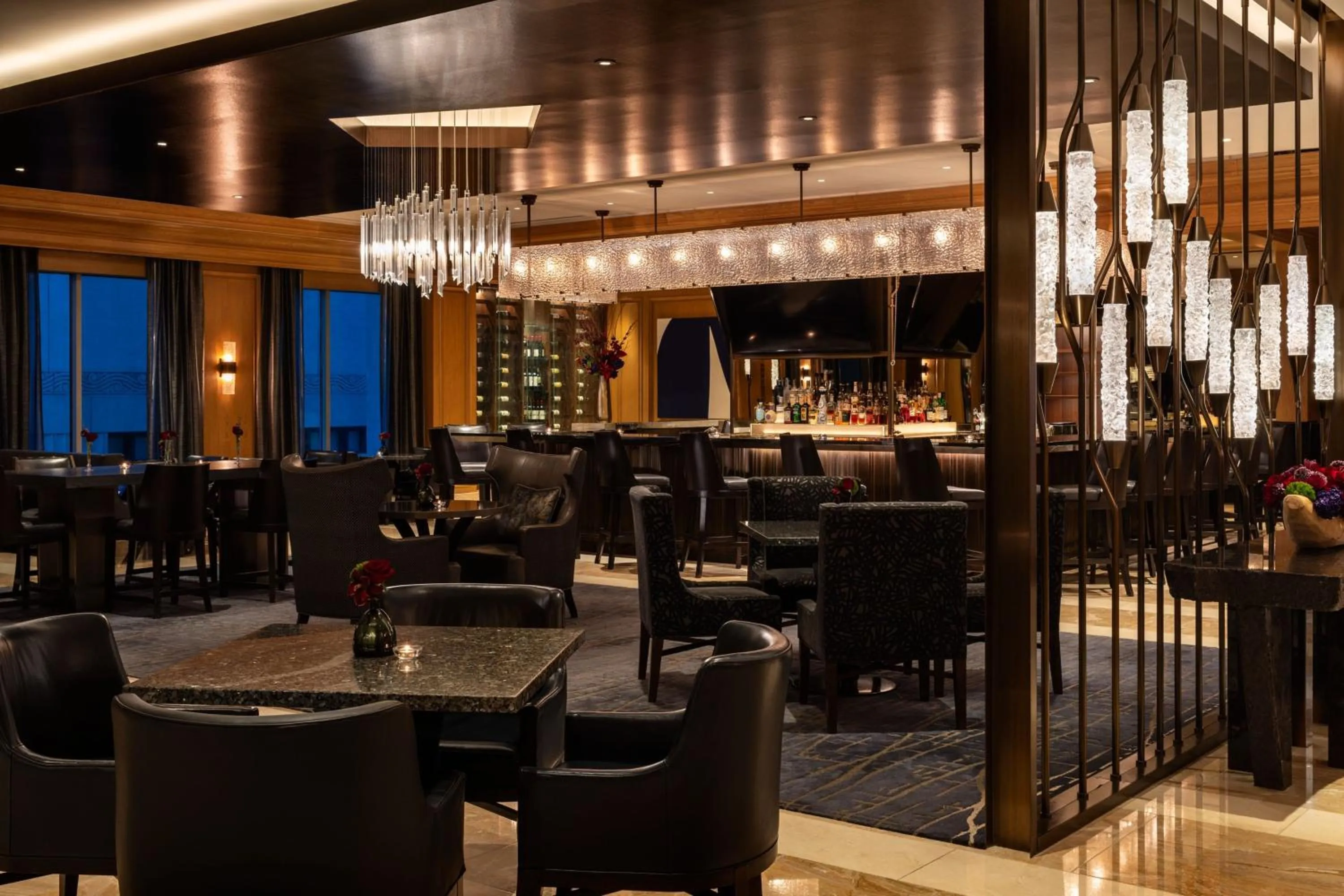 Lounge or bar in The Ritz-Carlton, Cleveland
