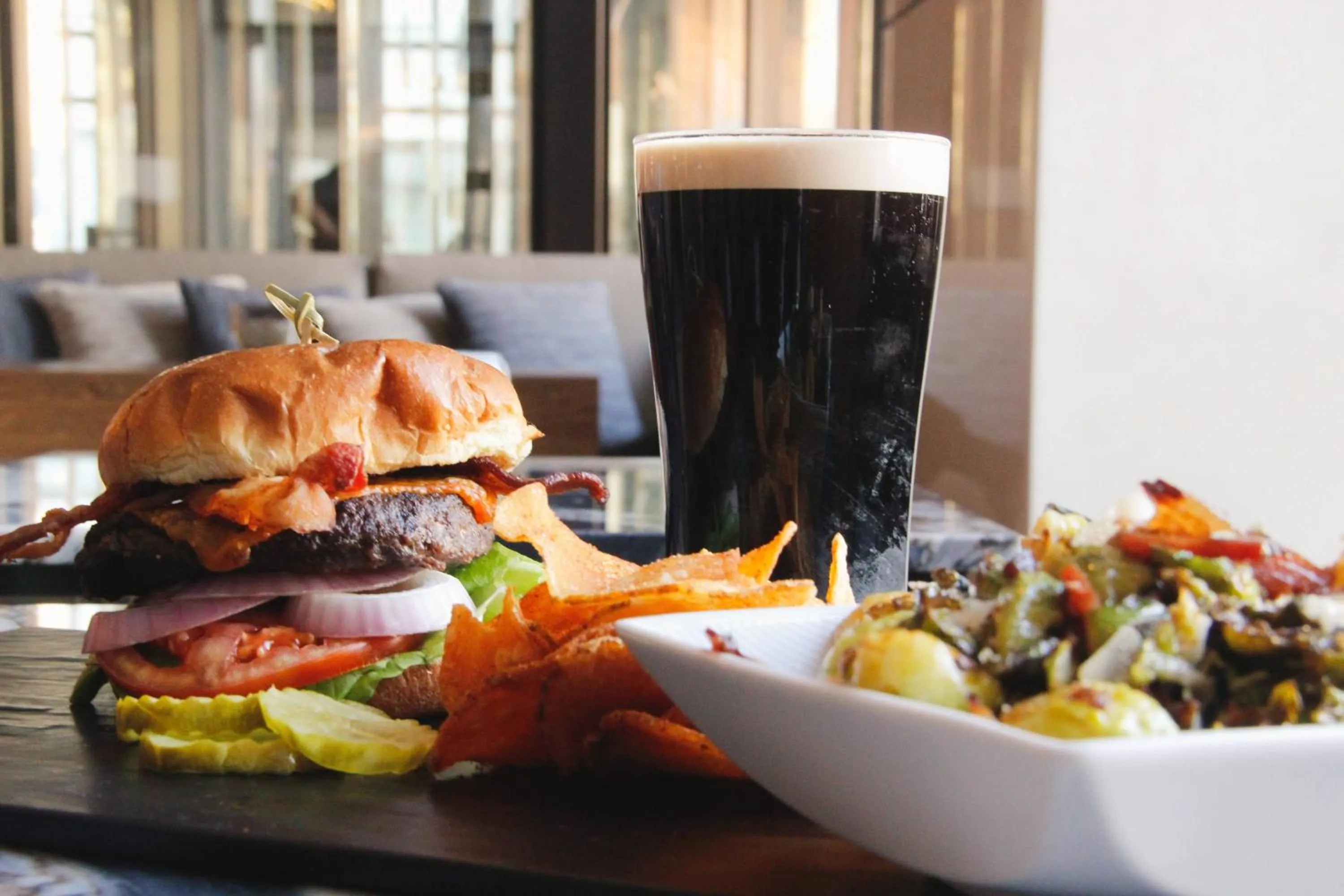 Restaurant/places to eat in Cleveland Marriott Downtown at Key Tower