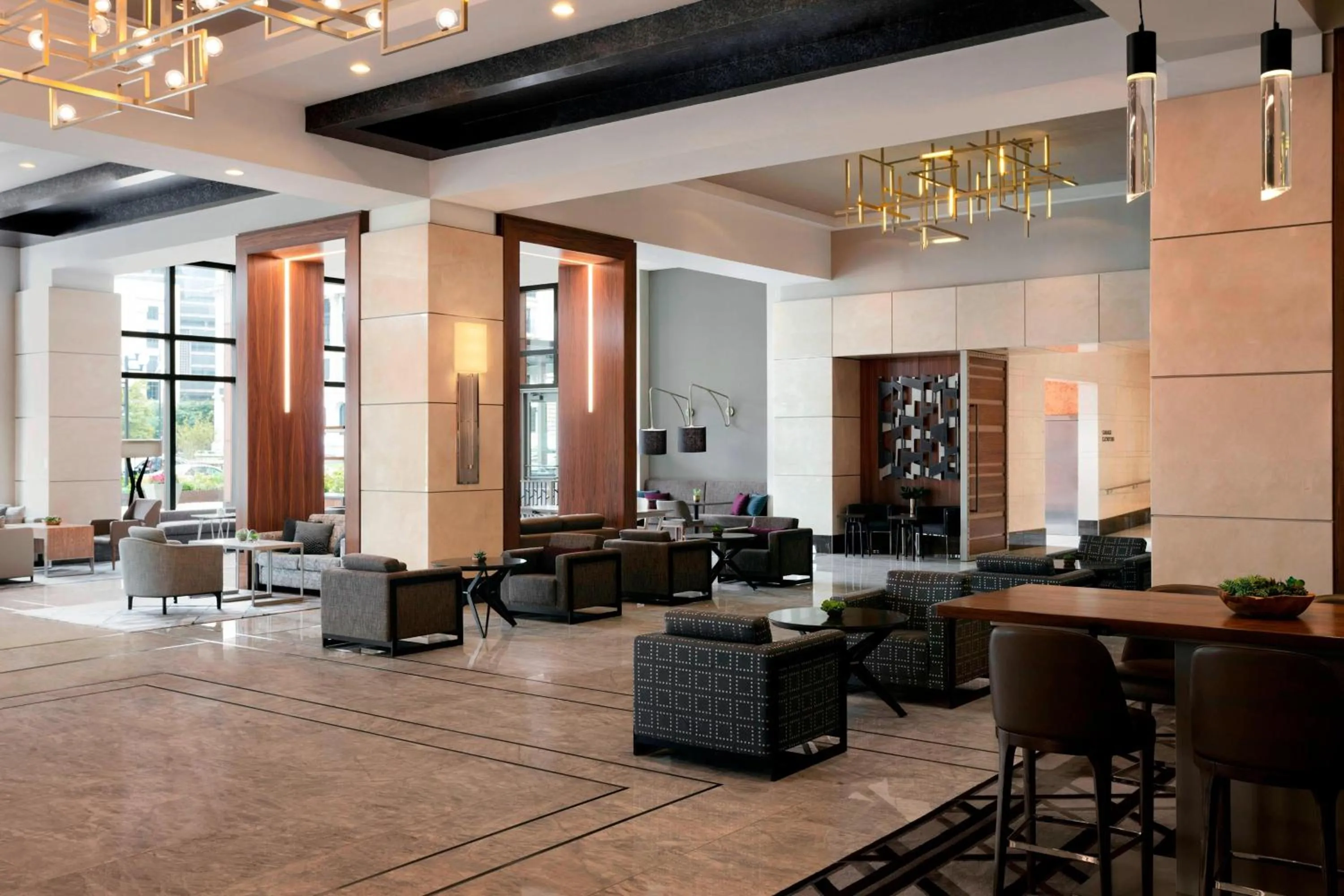 Restaurant/places to eat in Cleveland Marriott Downtown at Key Tower
