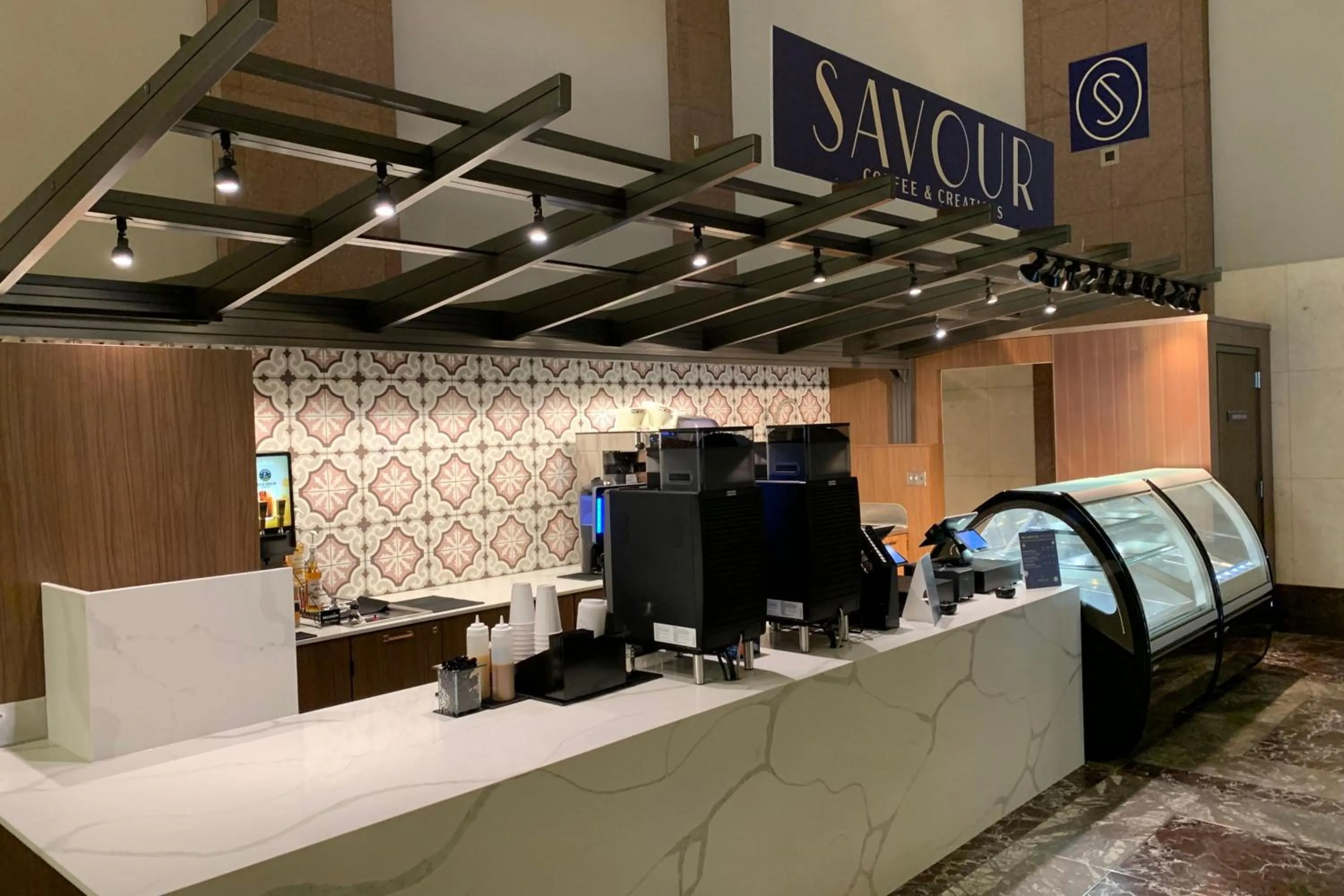 Restaurant/places to eat in Cleveland Marriott Downtown at Key Tower