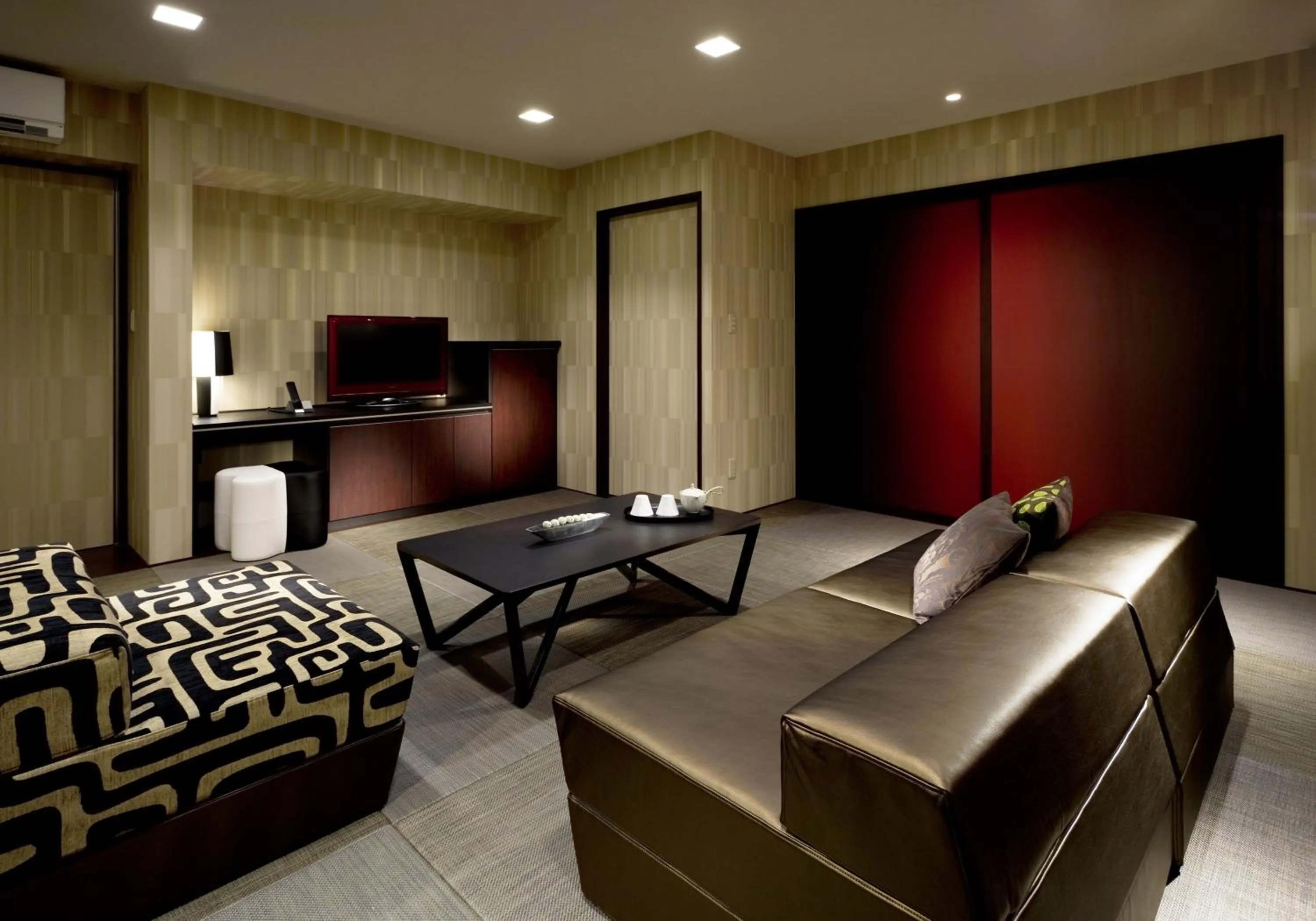 Photo of the whole room, Bed in Village Kyoto