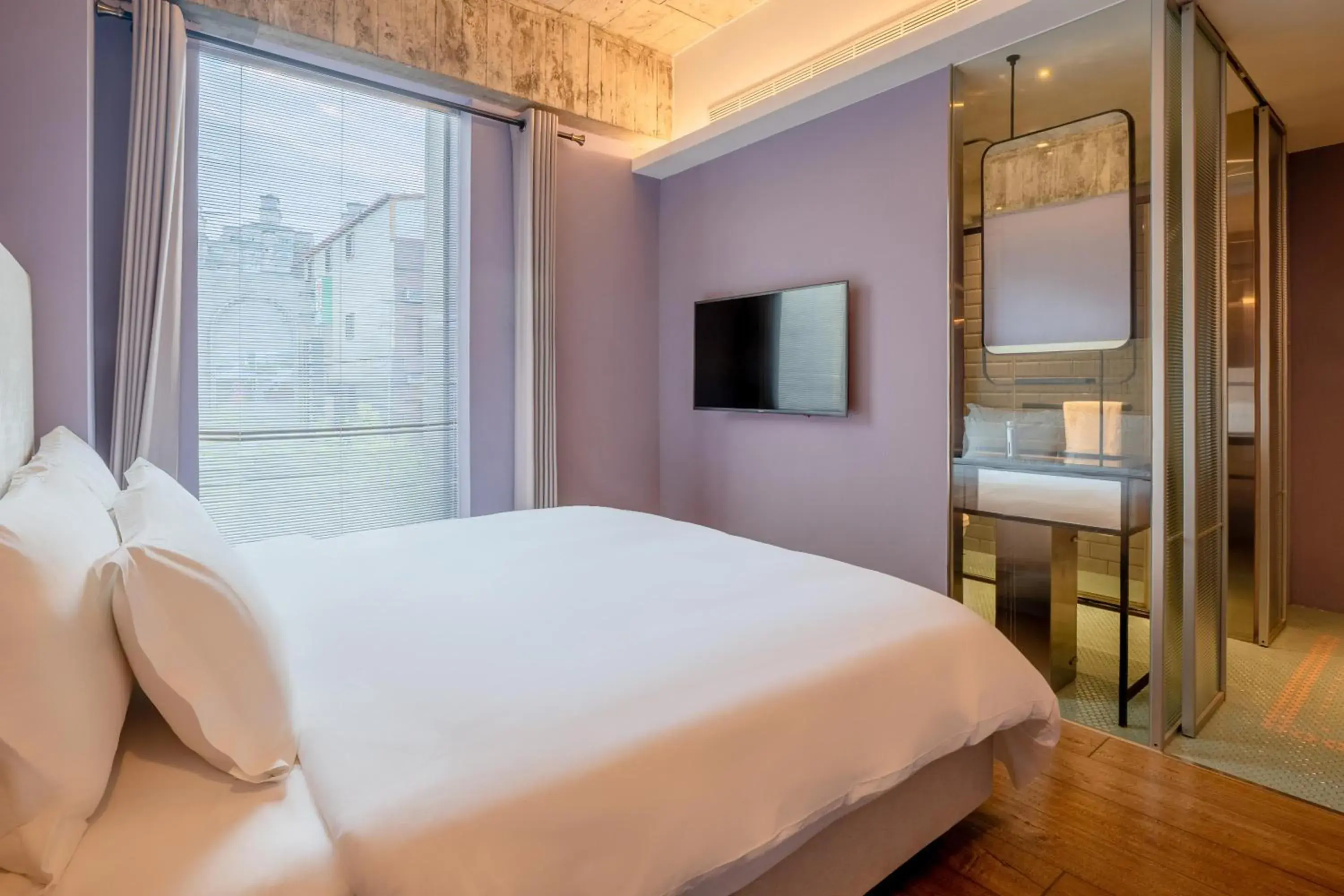 TV and multimedia, Bed in CHECK inn HIVE TV and multimedia, Bed in CHECK inn HIVE