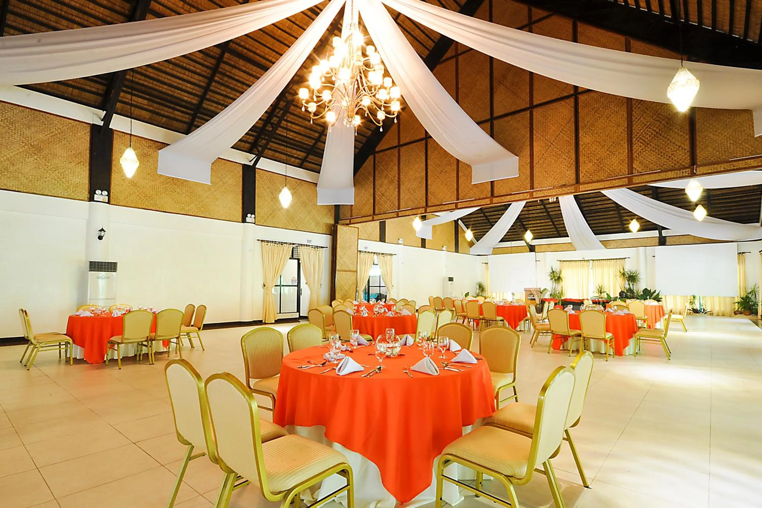 Banquet/Function facilities in Paradise Garden Hotel and Convention Center Boracay Powered by ASTON