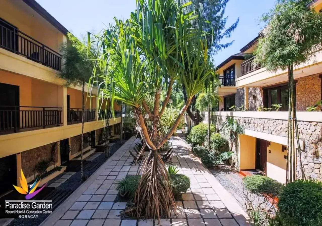 Facade/entrance in Paradise Garden Hotel and Convention Center Boracay Powered by ASTON Facade/entrance in Paradise Garden Hotel and Convention Center Boracay Powered by ASTON
