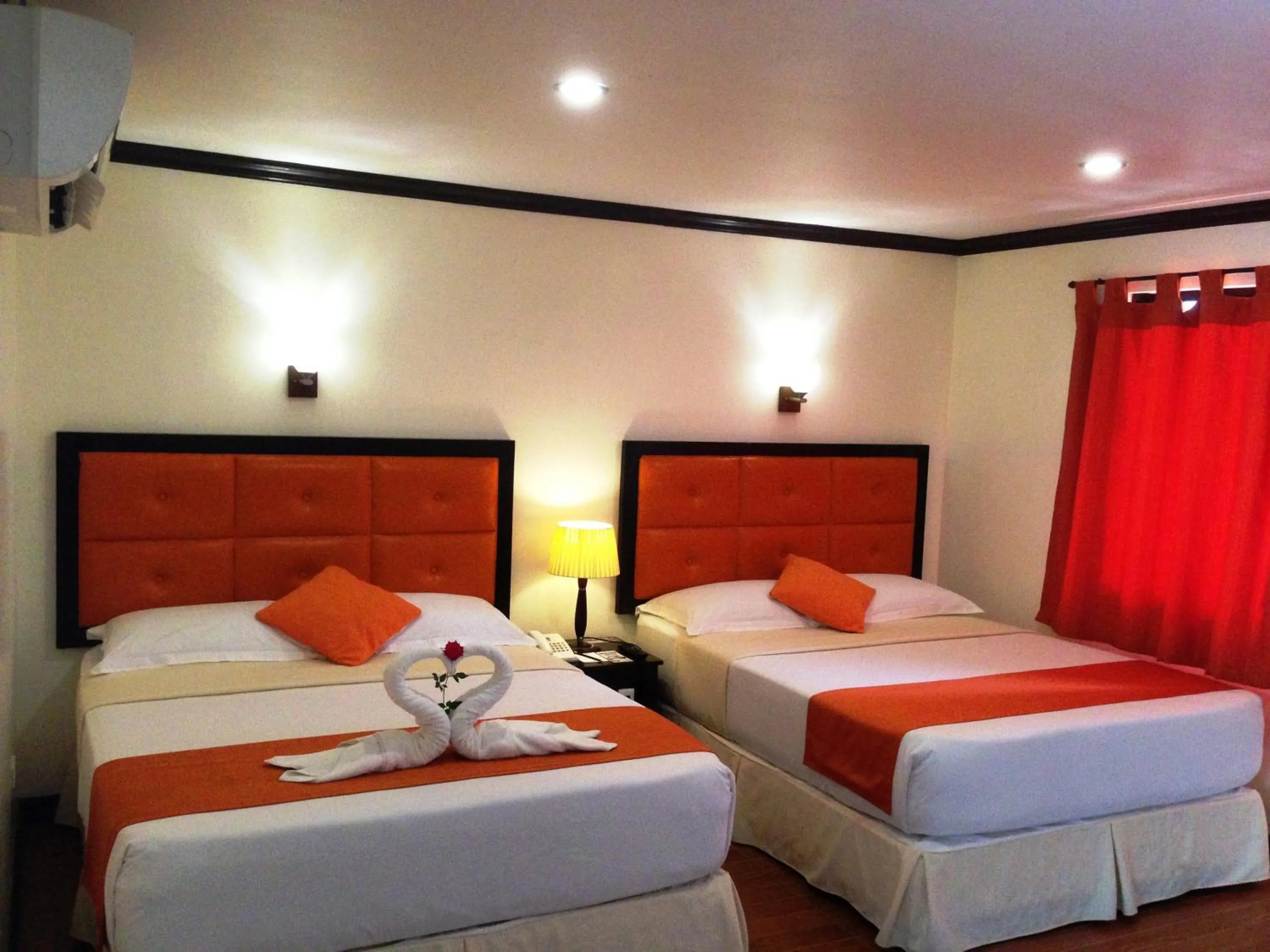 Bed in Paradise Garden Hotel and Convention Center Boracay Powered by ASTON