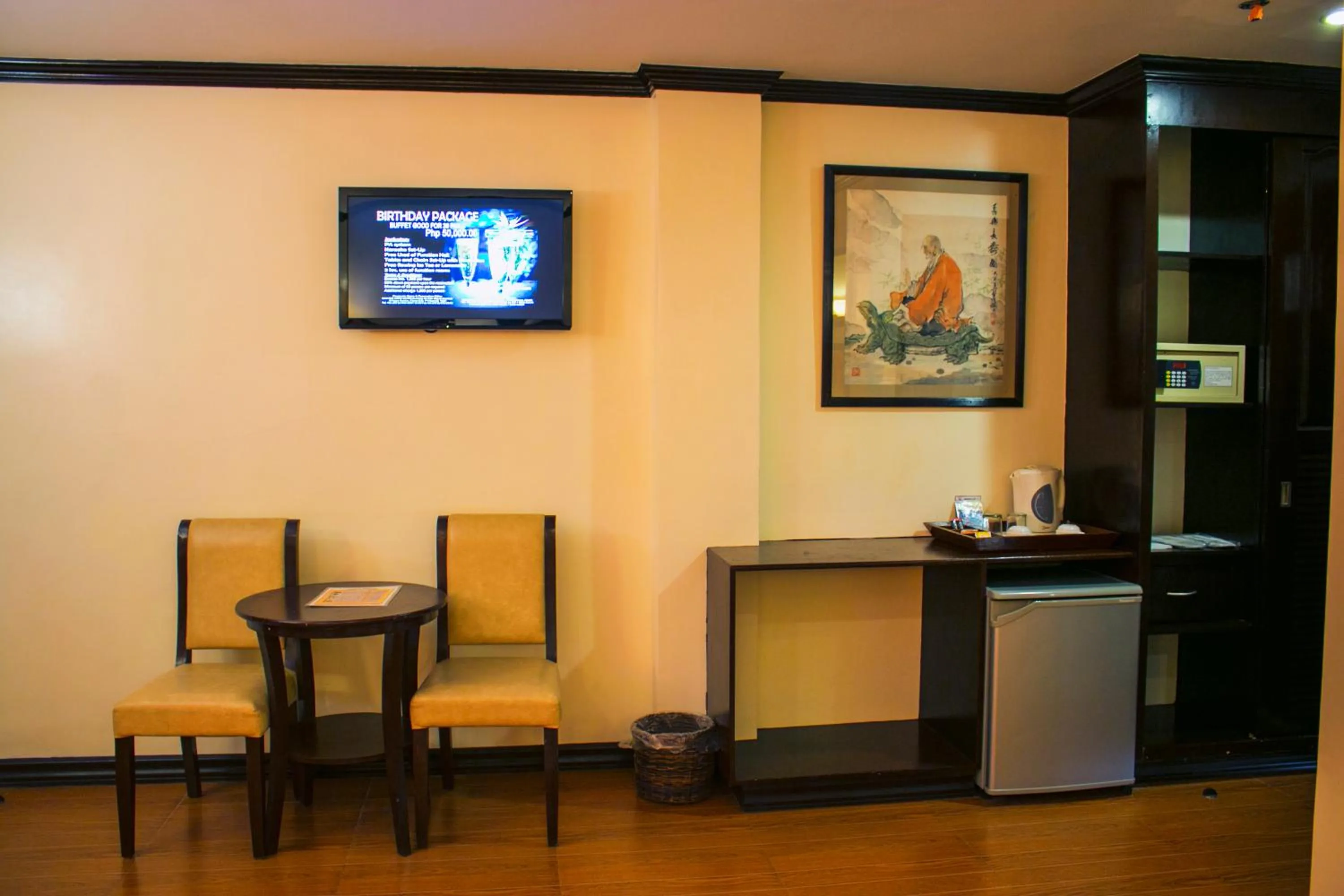 TV and multimedia in Paradise Garden Hotel and Convention Center Boracay Powered by ASTON