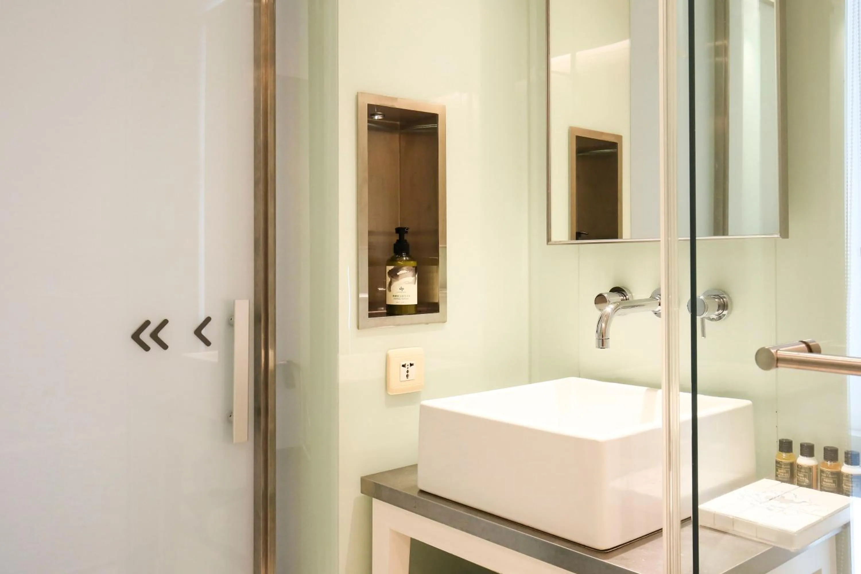 Bathroom in Ambience Hotel Taipei