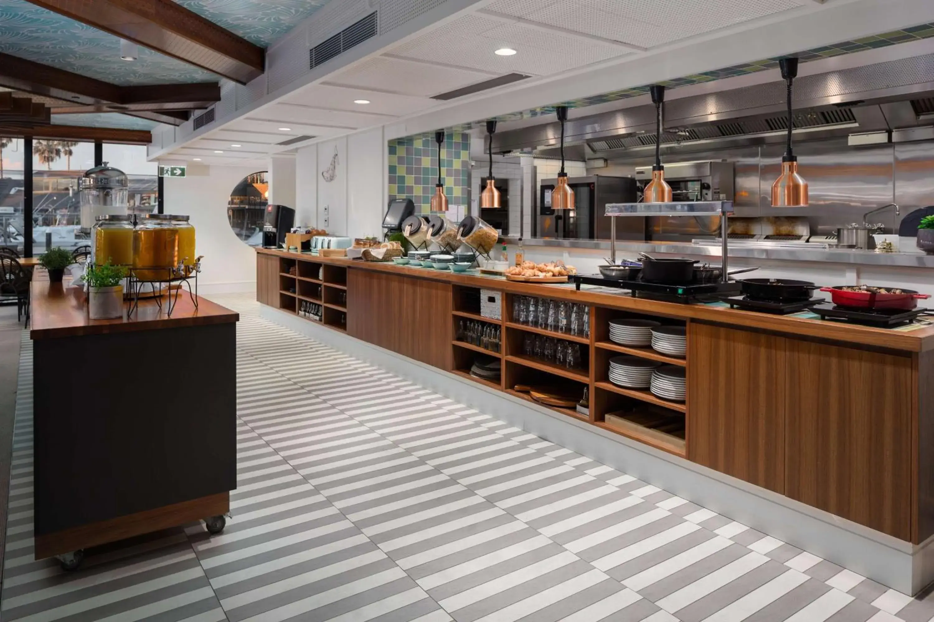 Restaurant/places to eat in Sails Port Macquarie by Rydges Restaurant/places to eat in Sails Port Macquarie by Rydges