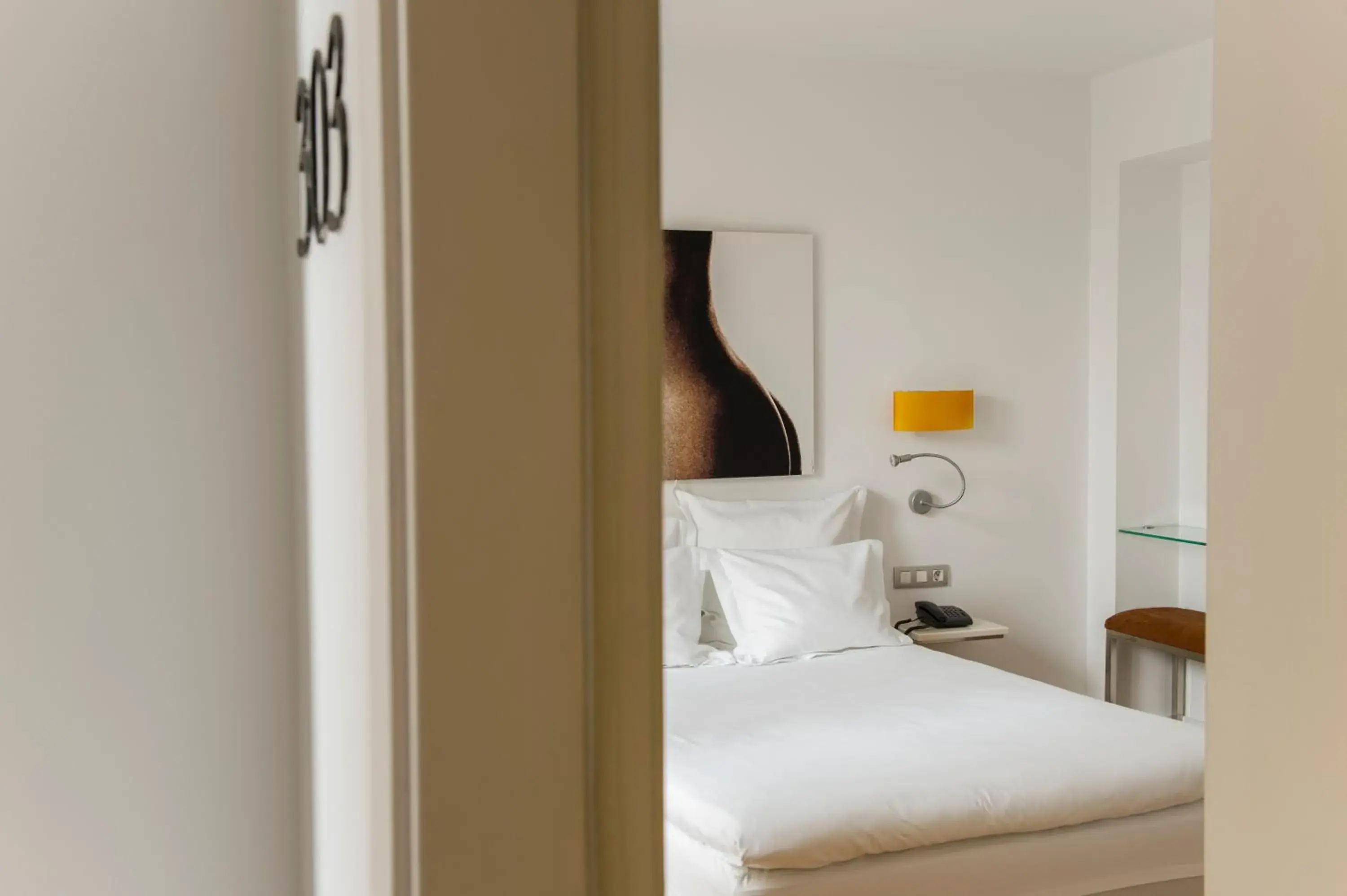 Bed in Petit Palace Hotel Tres Bed in Petit Palace Hotel Tres