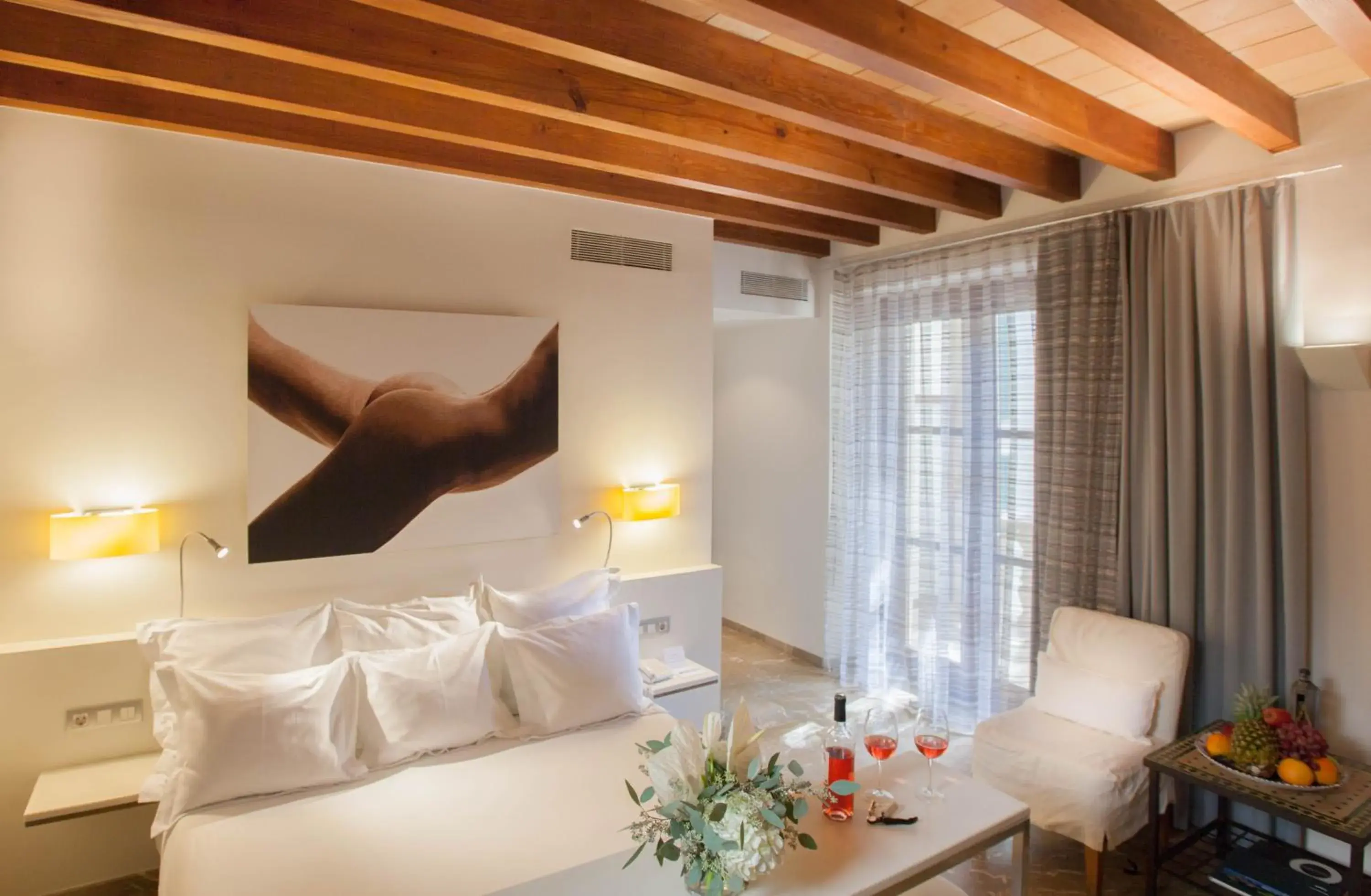 Bed in Petit Palace Hotel Tres Bed in Petit Palace Hotel Tres