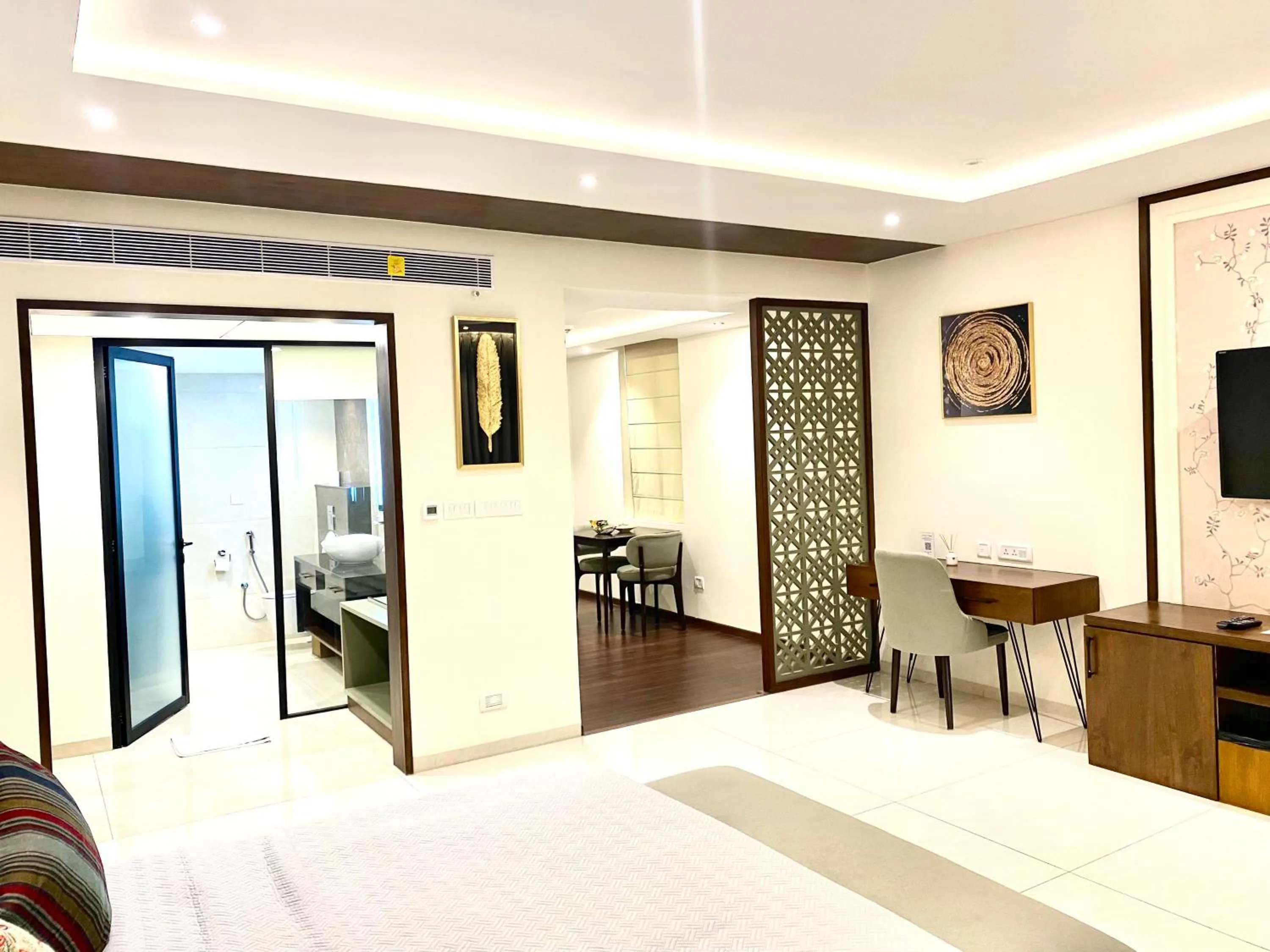 TV and multimedia in The Manohar Hyderabad