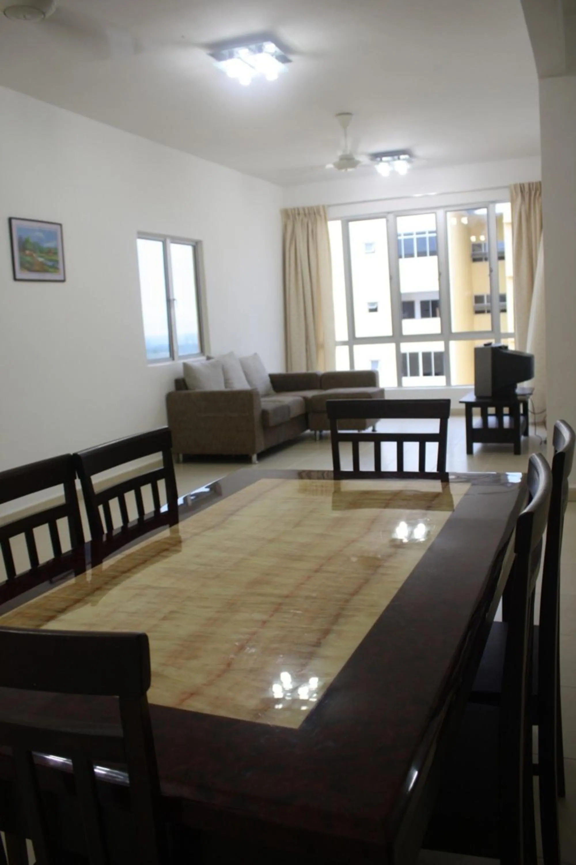 Living room in Dynasty Inn